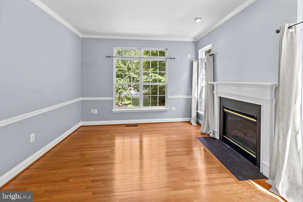 LONGEMEADE - Residential