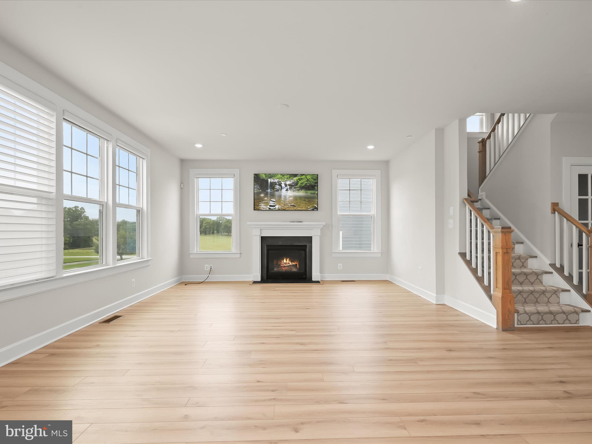 MAPLE LAWN SOUTH - Residential