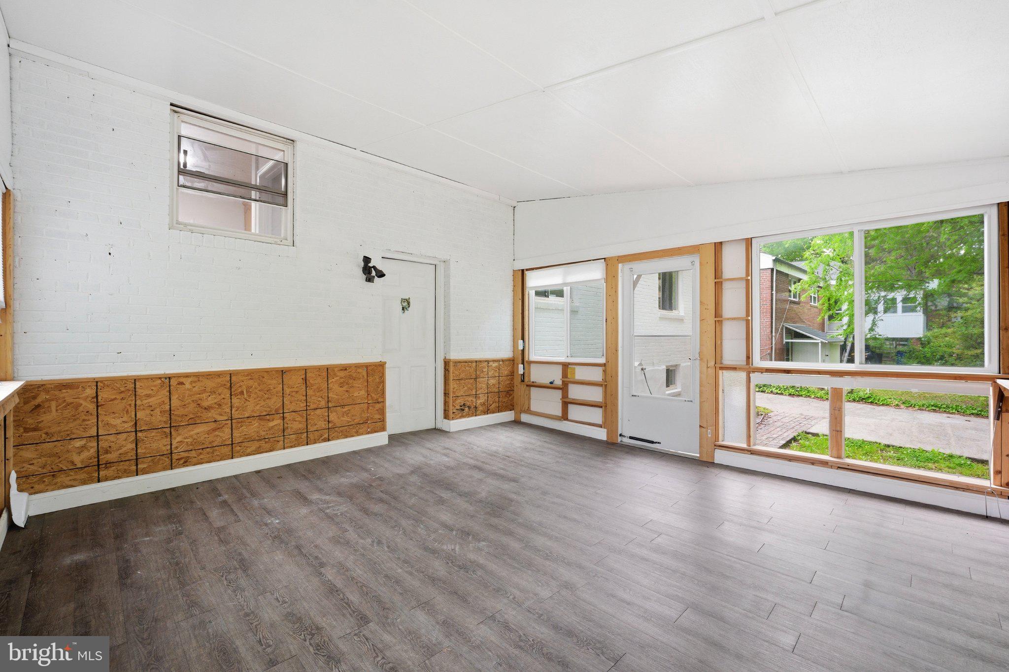 UNIVERSITY PARK - Residential