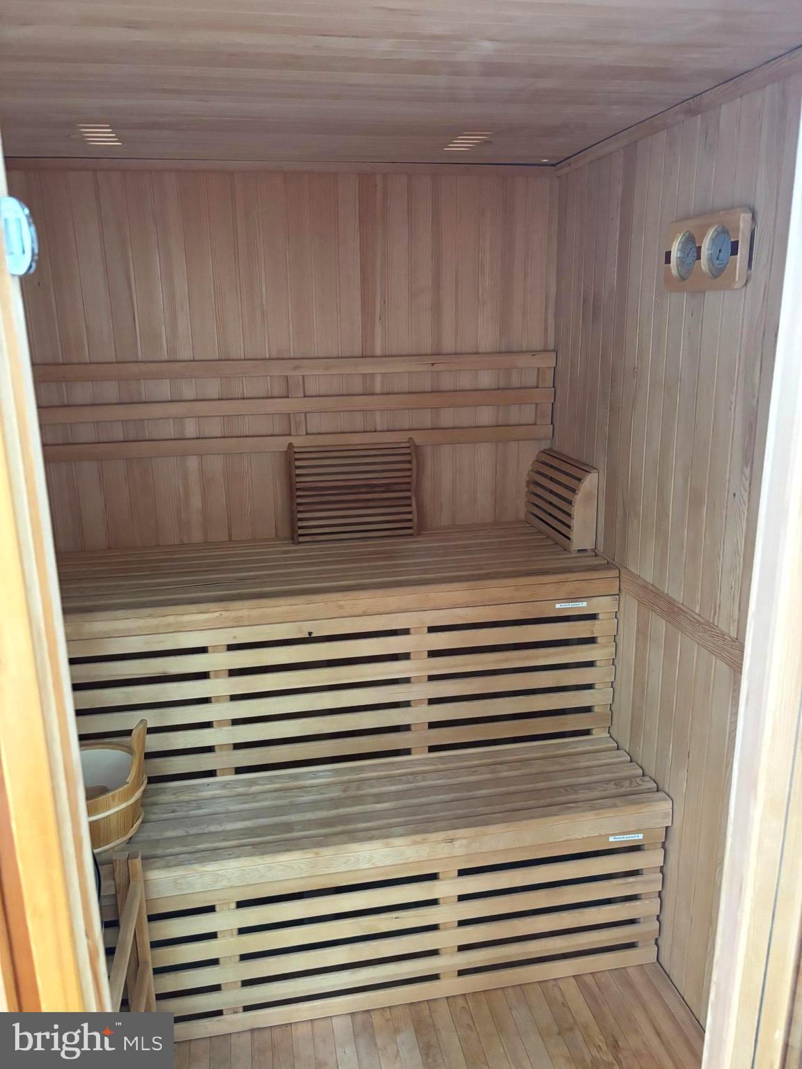 CEDARWOOD - Residential