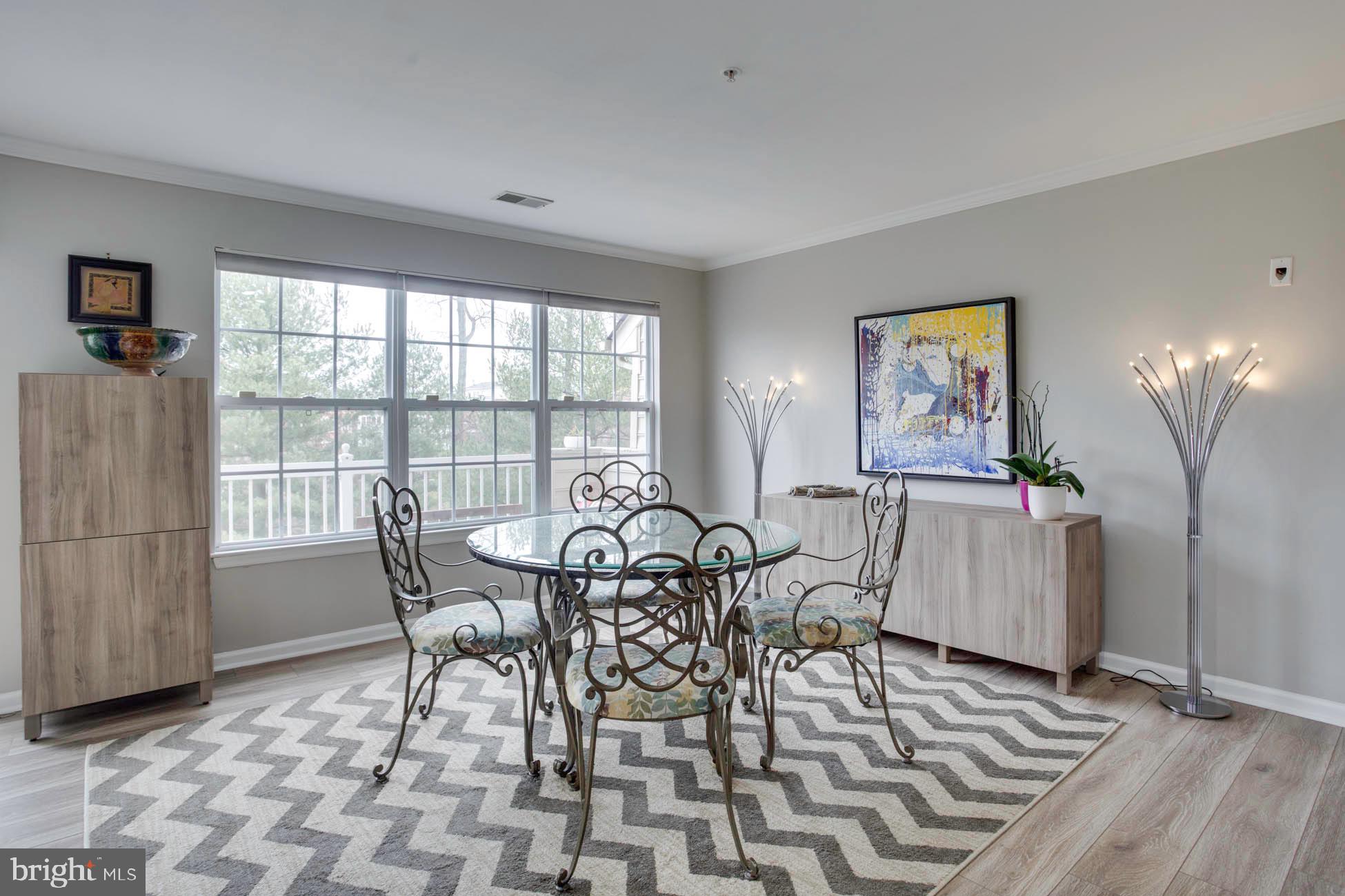 LINCOLN PARK - Residential