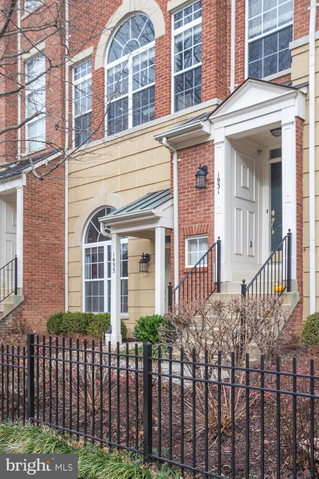 LINCOLN PARK - Residential