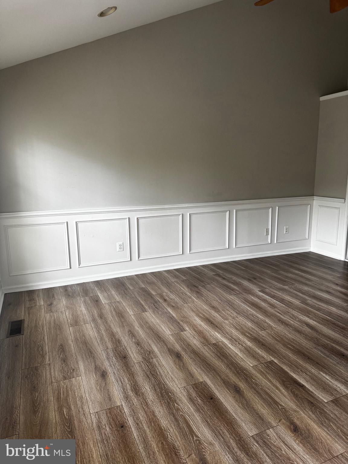 LINCOLN PARK - Residential