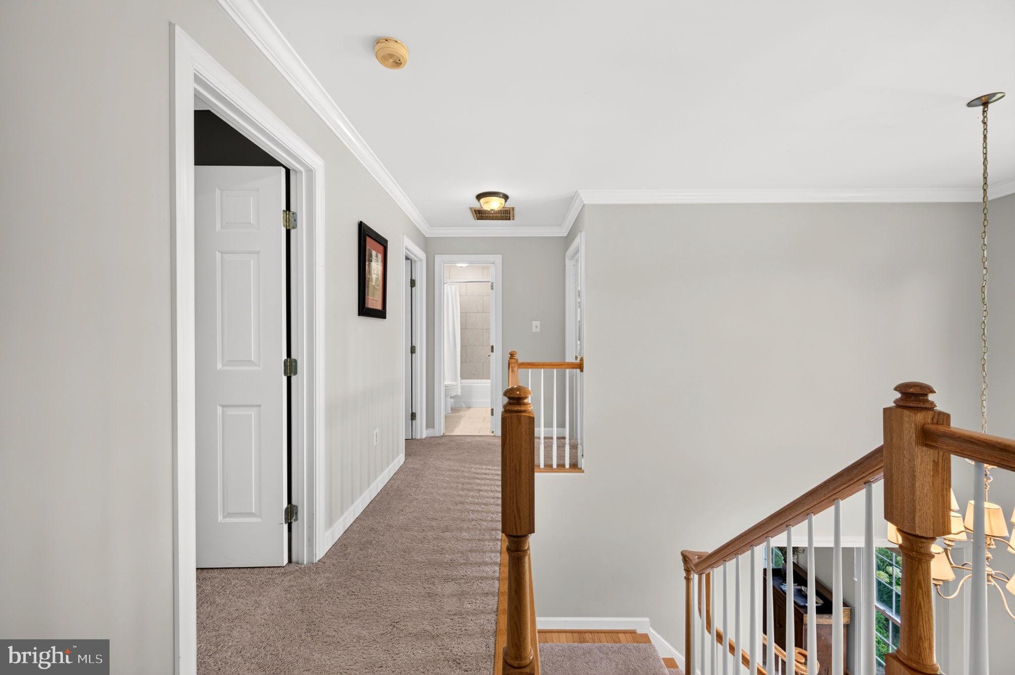 POOLESVILLE - Residential