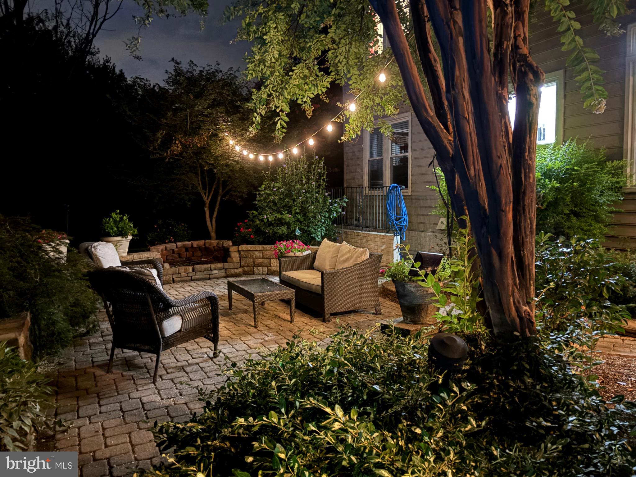 POOLESVILLE - Residential
