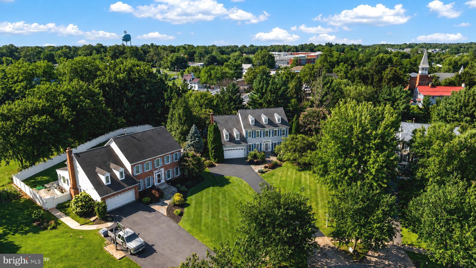POOLESVILLE - Residential