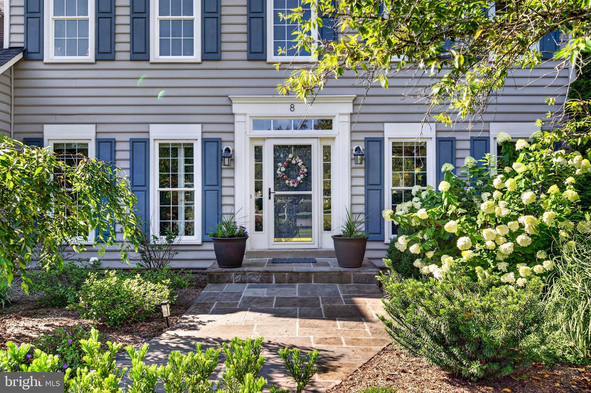 POOLESVILLE - Residential