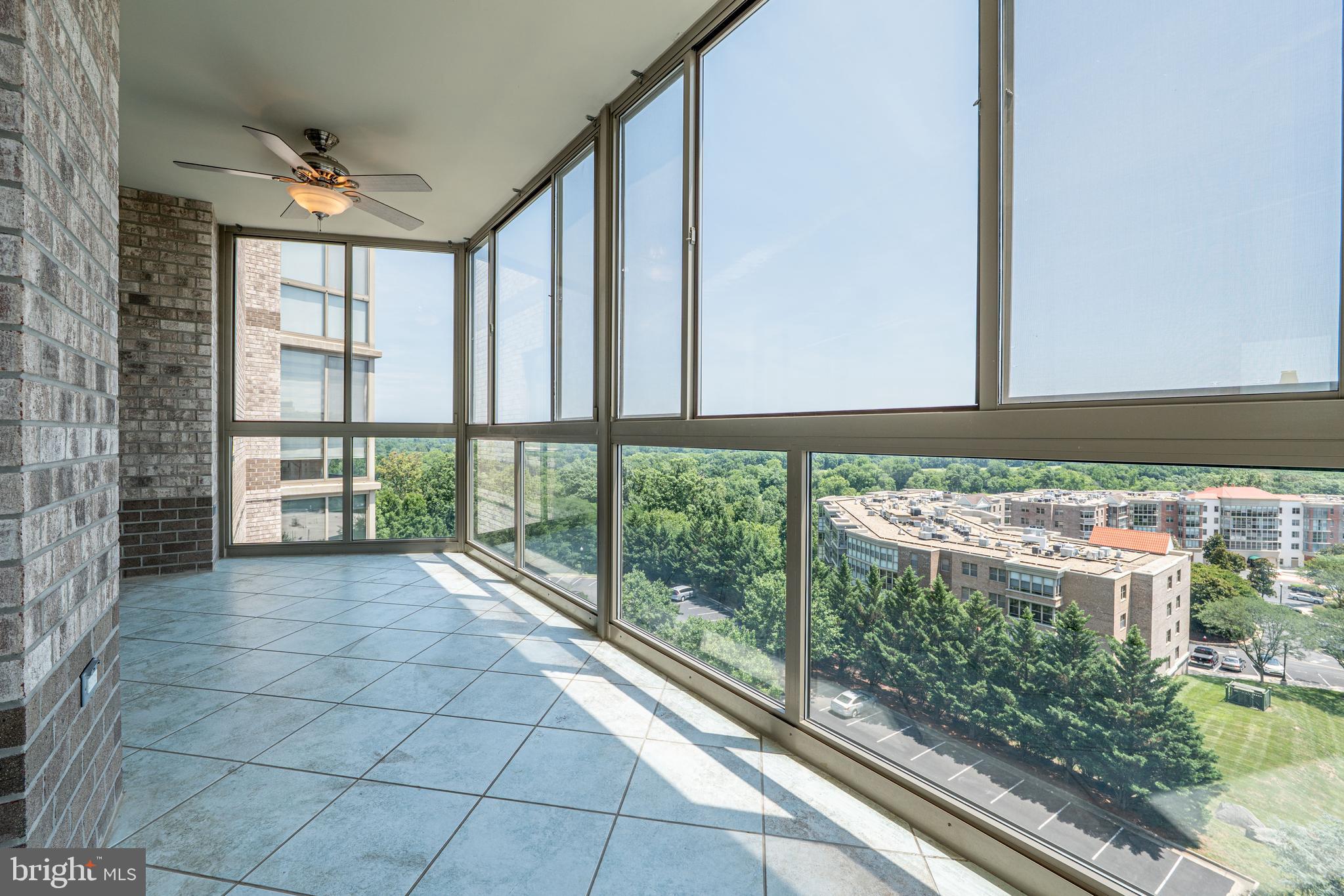 RIVERVIEW AT LANSDOWNE WOODS - Residential