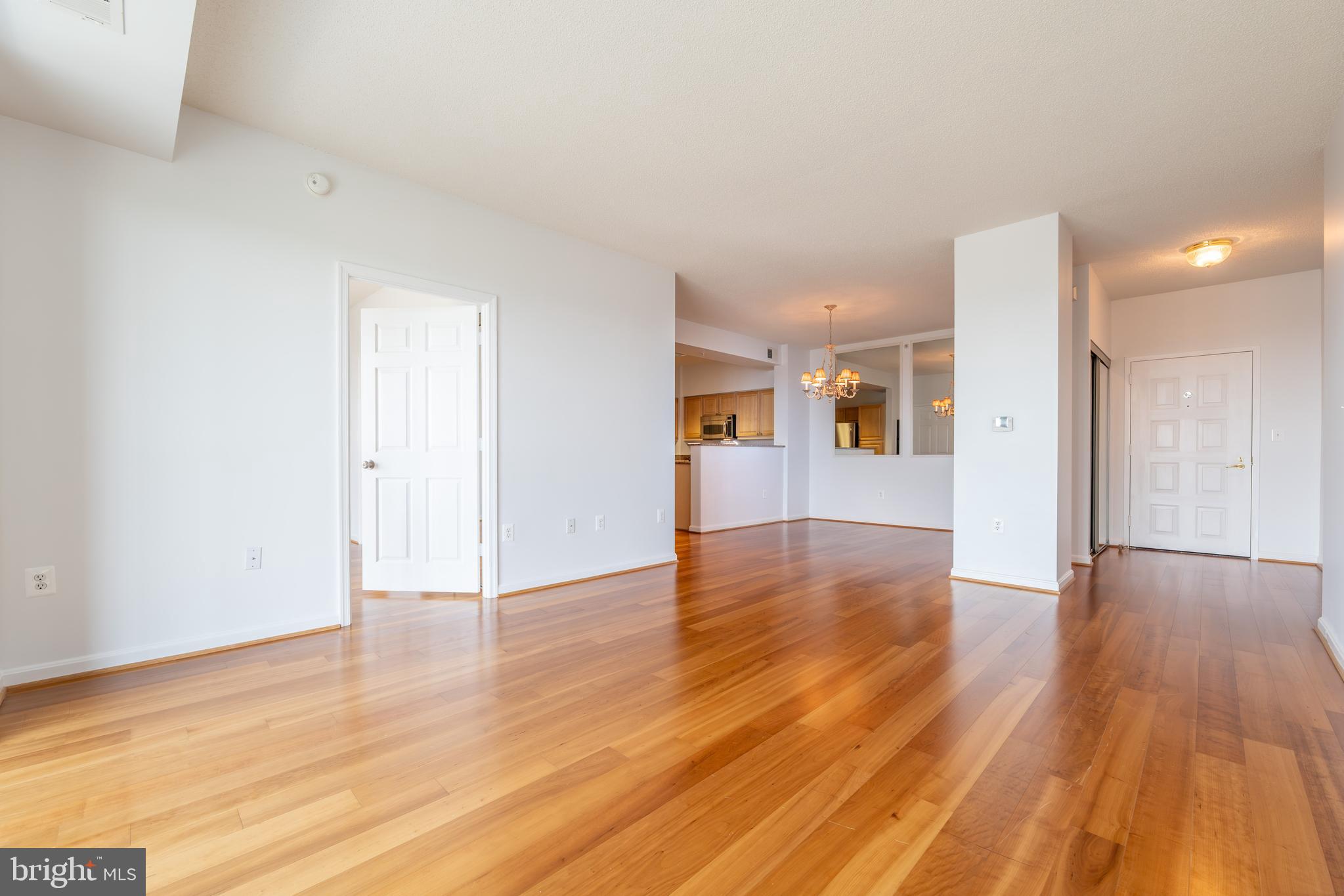 RIVERVIEW AT LANSDOWNE WOODS - Residential