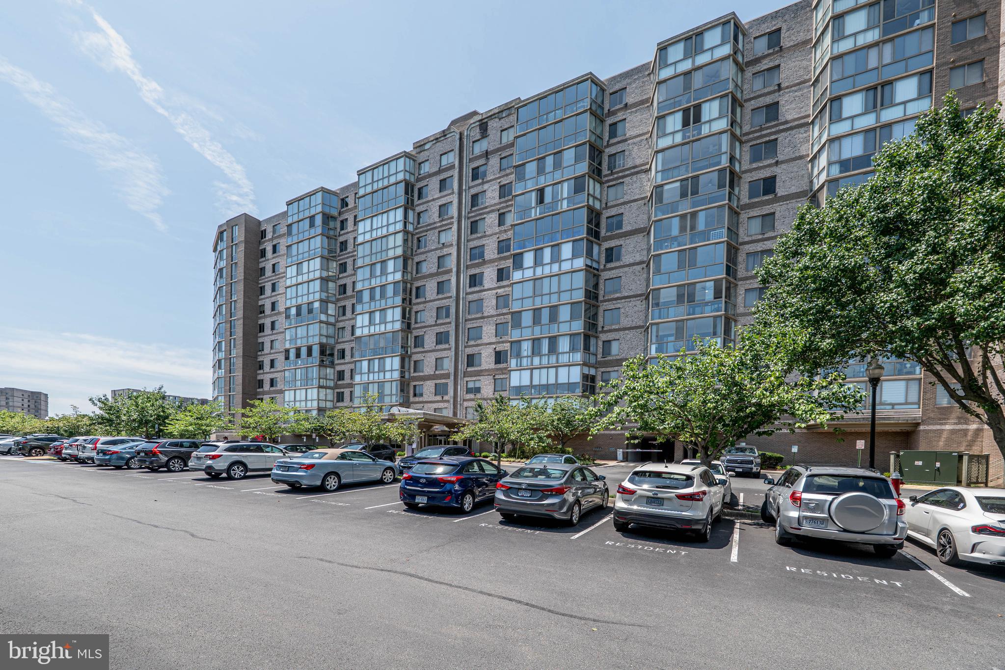 RIVERVIEW AT LANSDOWNE WOODS - Residential