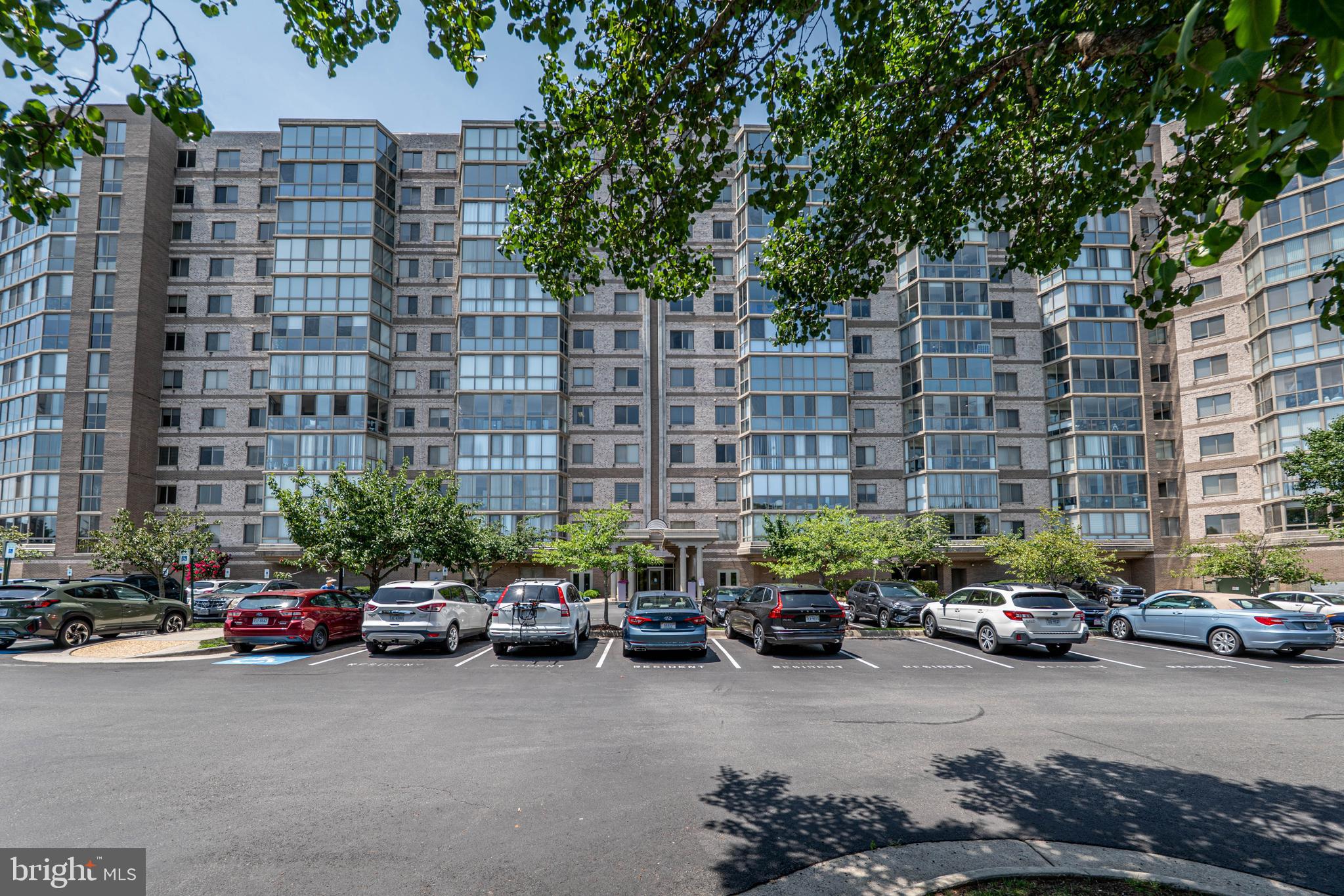 RIVERVIEW AT LANSDOWNE WOODS - Residential