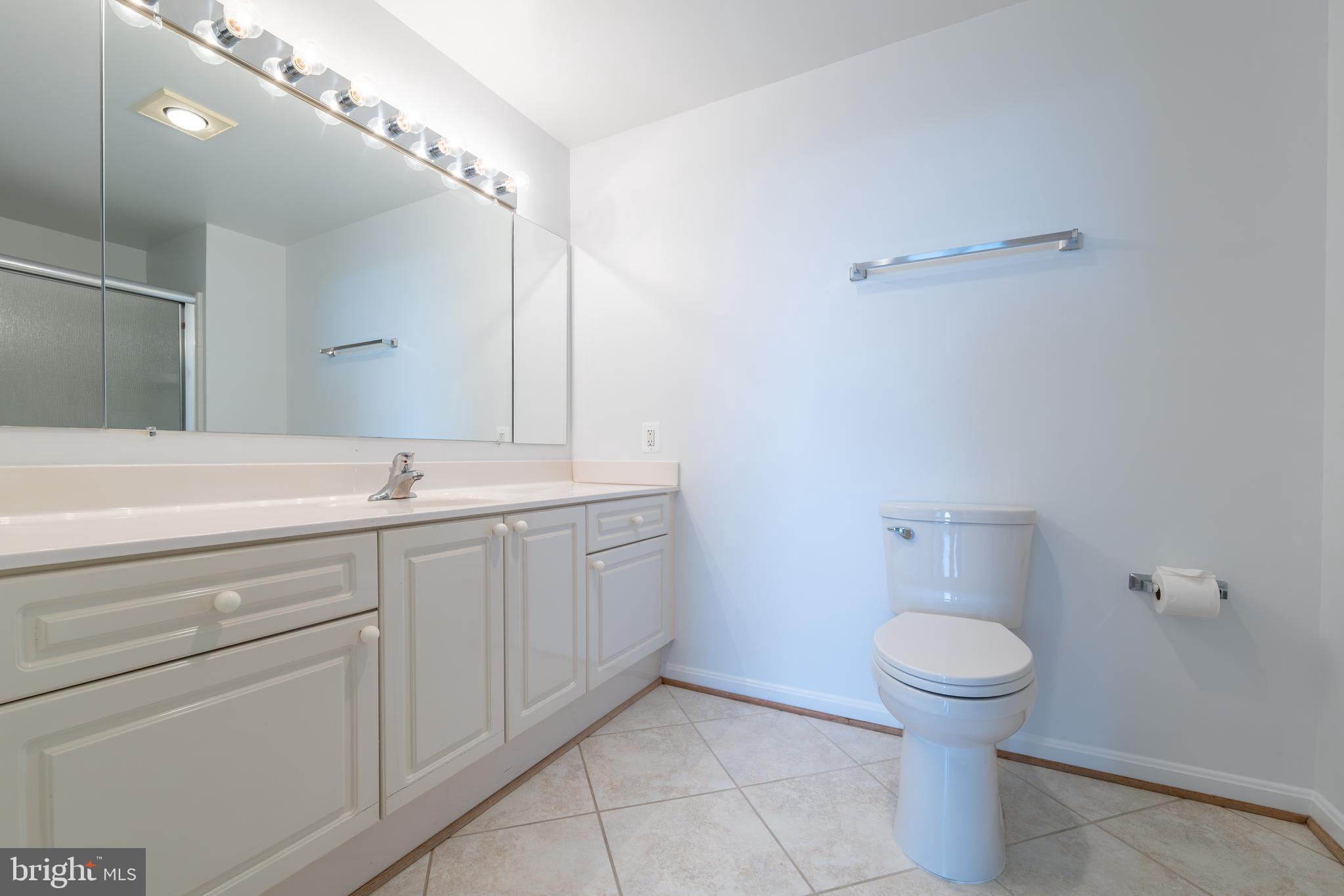 RIVERVIEW AT LANSDOWNE WOODS - Residential