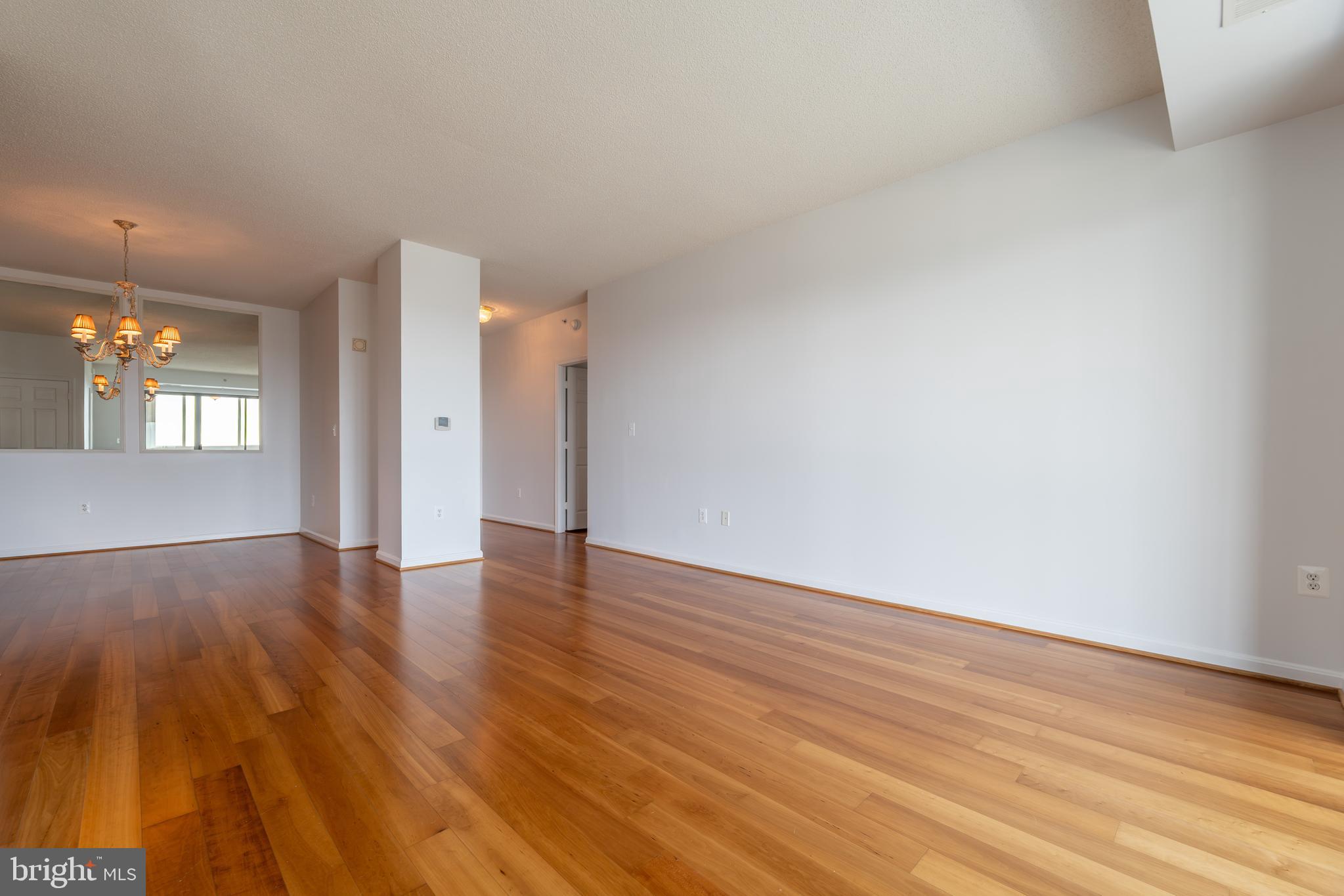 RIVERVIEW AT LANSDOWNE WOODS - Residential