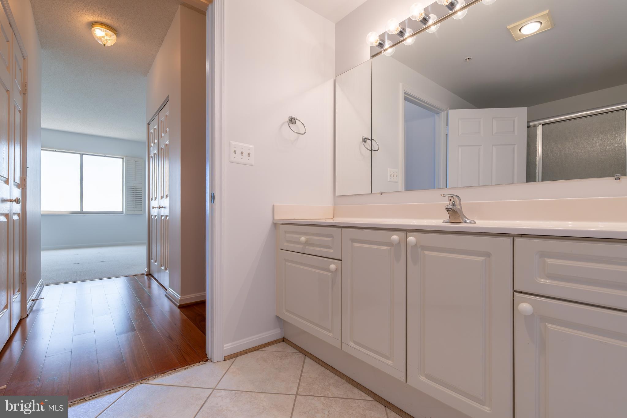 RIVERVIEW AT LANSDOWNE WOODS - Residential