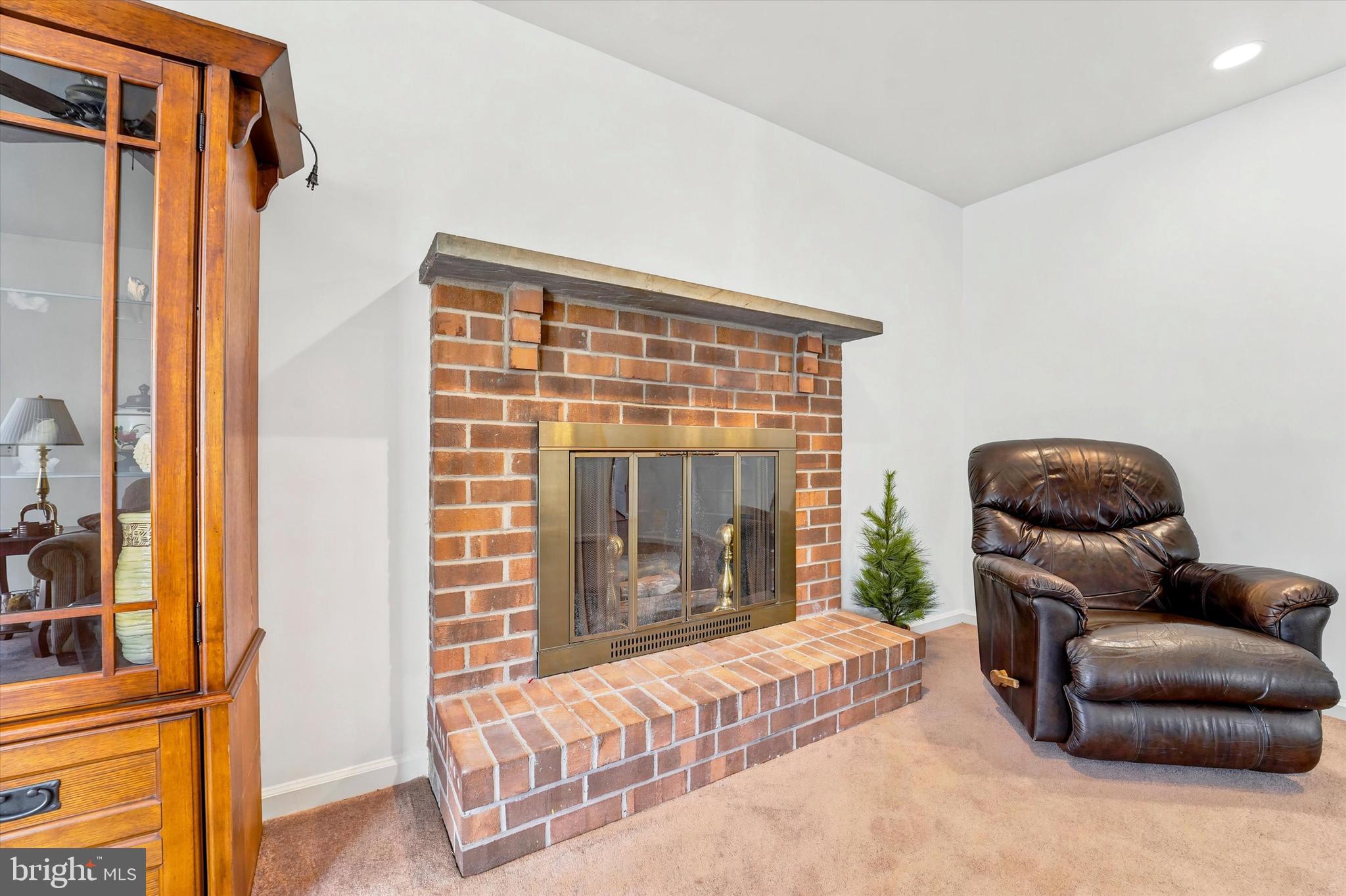 WOODMERE PARK - Residential