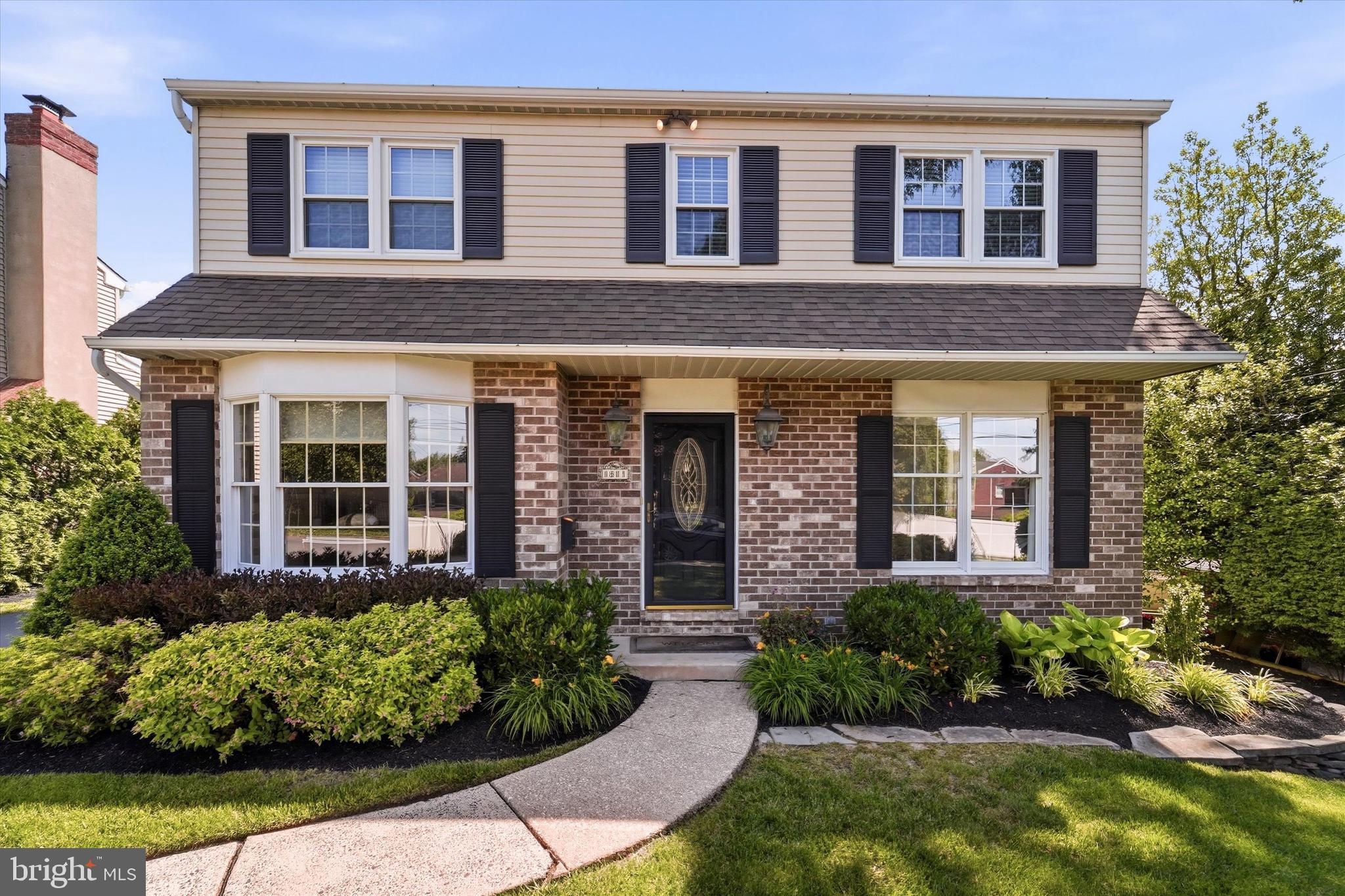 WOODMERE PARK - Residential