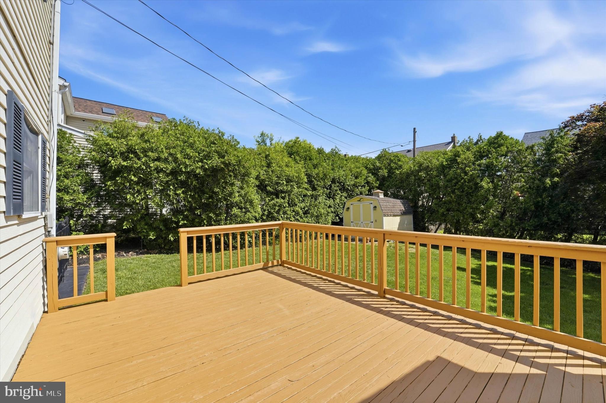 WOODMERE PARK - Residential