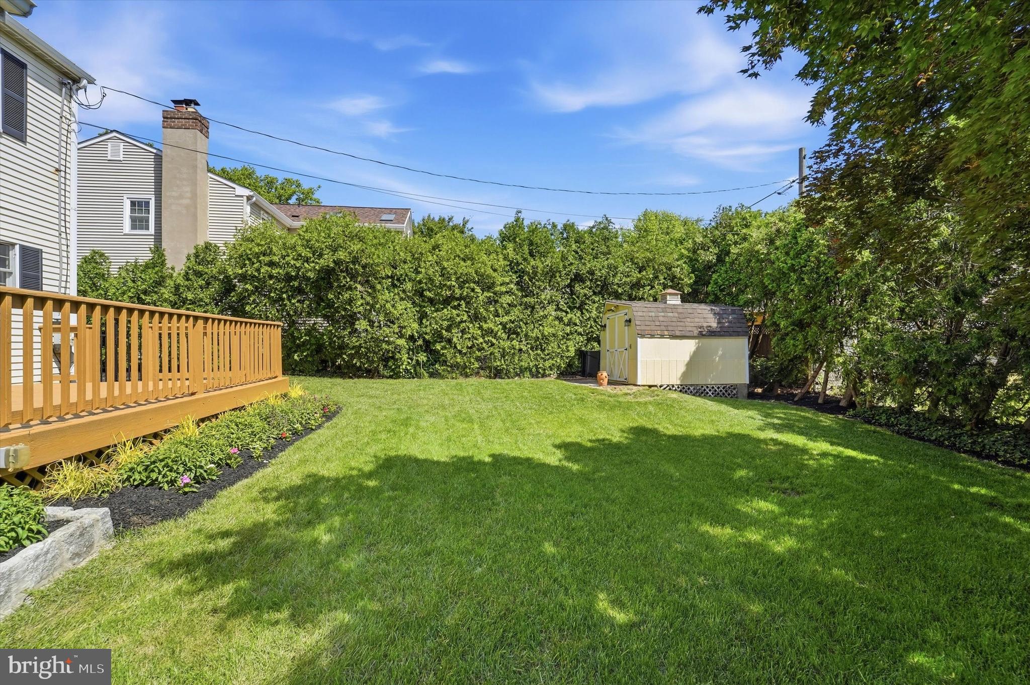WOODMERE PARK - Residential