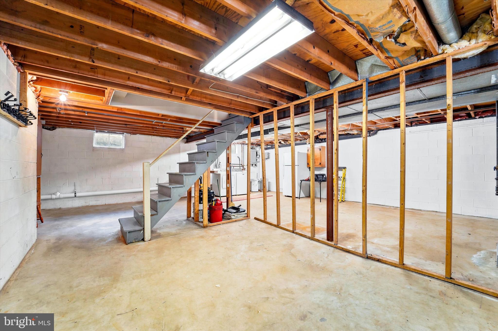 WOODMERE PARK - Residential