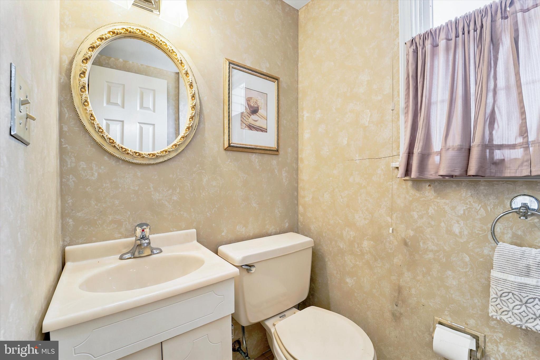 WOODMERE PARK - Residential