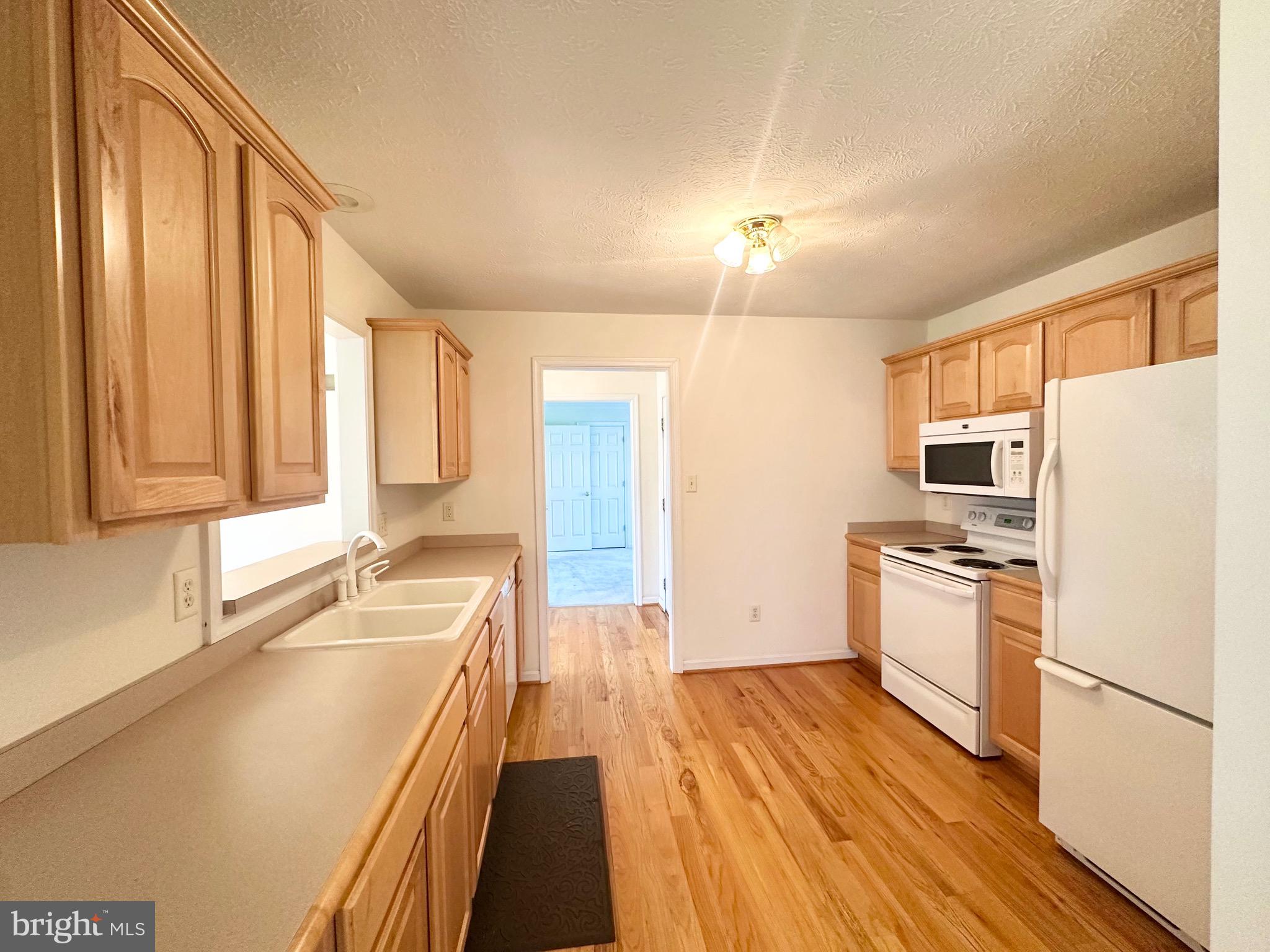 BATTLEFIELD ESTATES - Residential