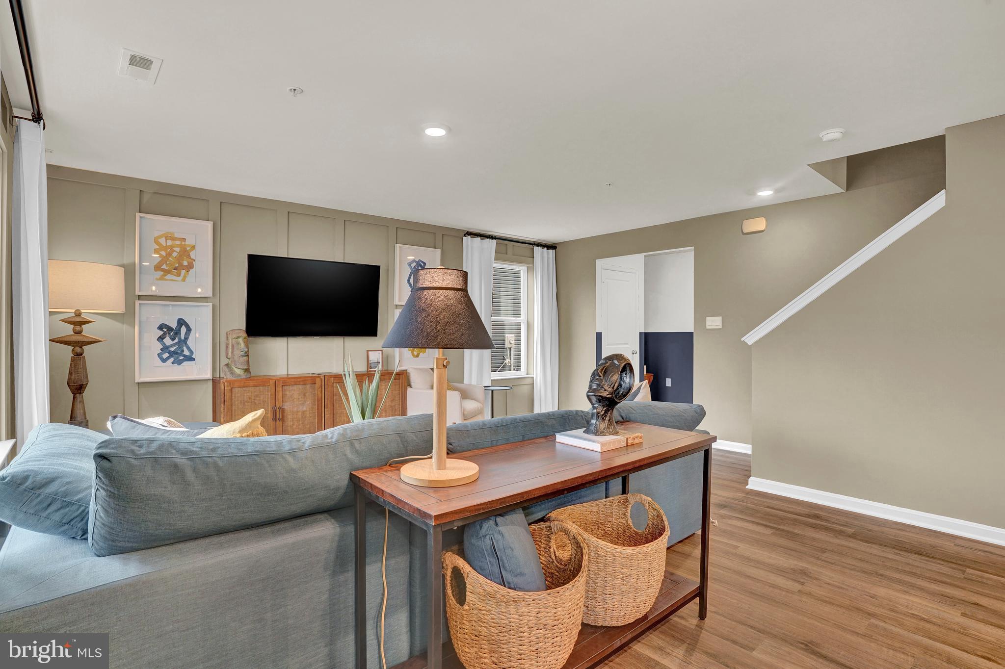 WEST WIND - Residential