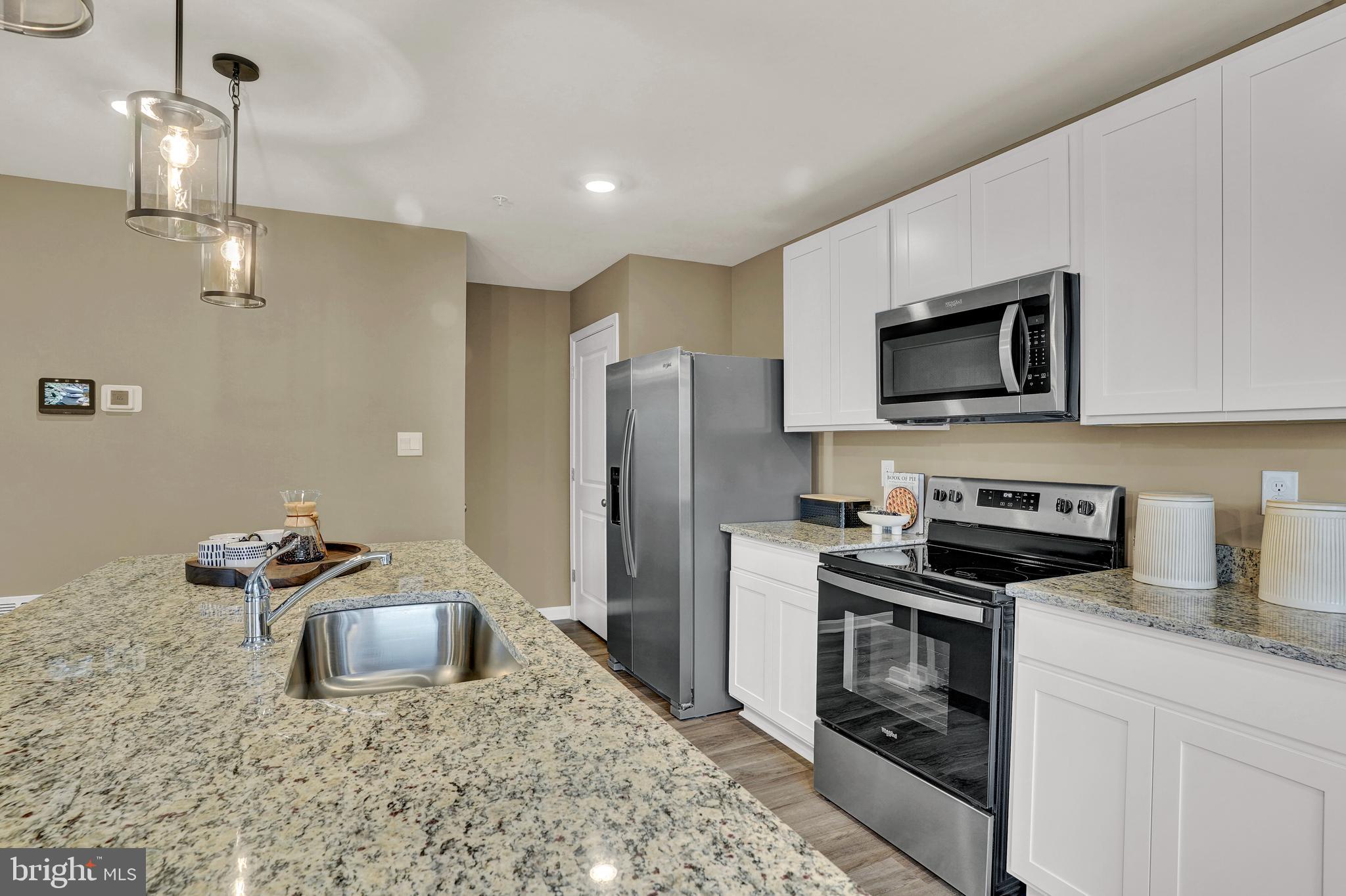 WEST WIND - Residential