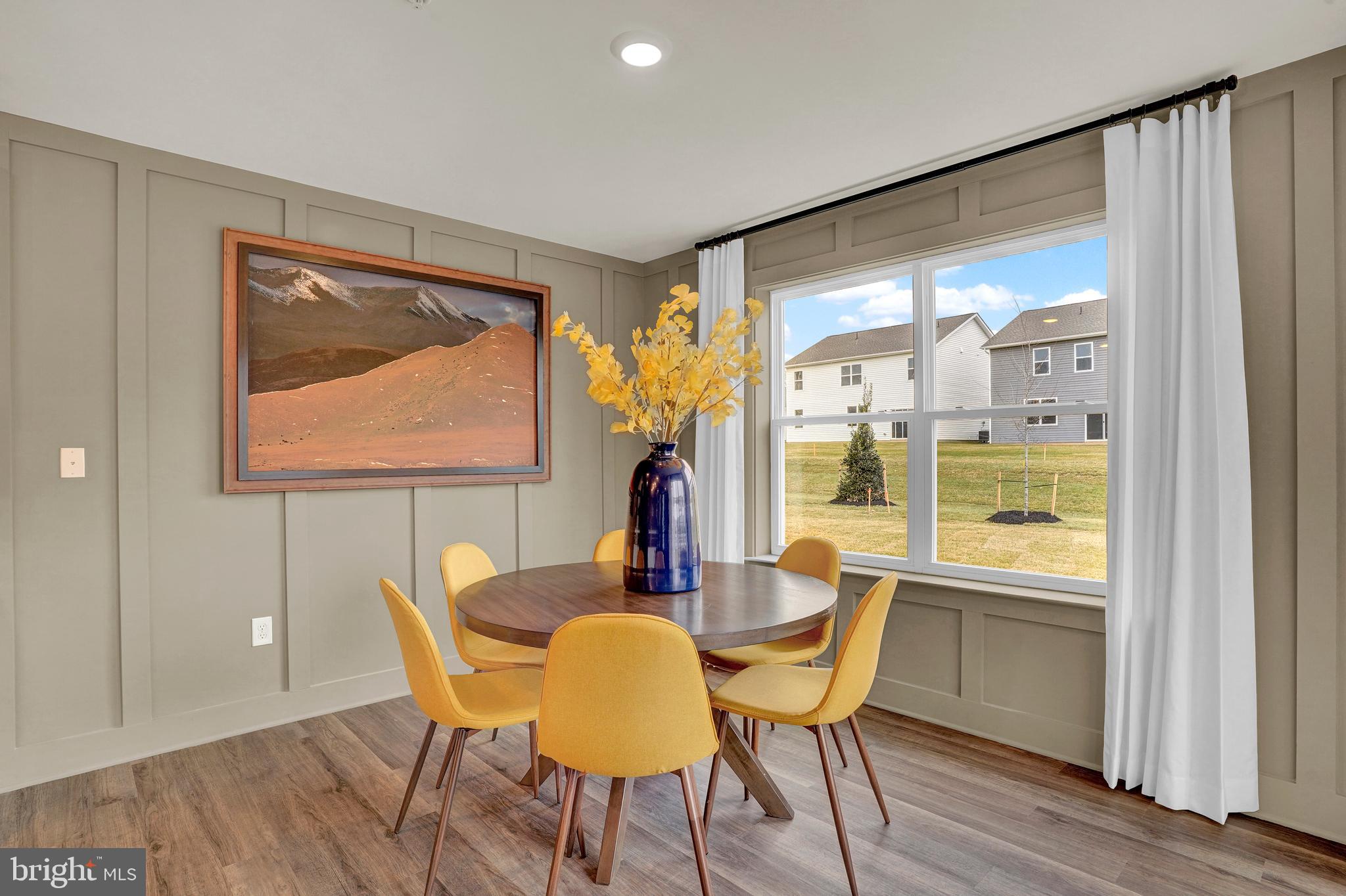 WEST WIND - Residential
