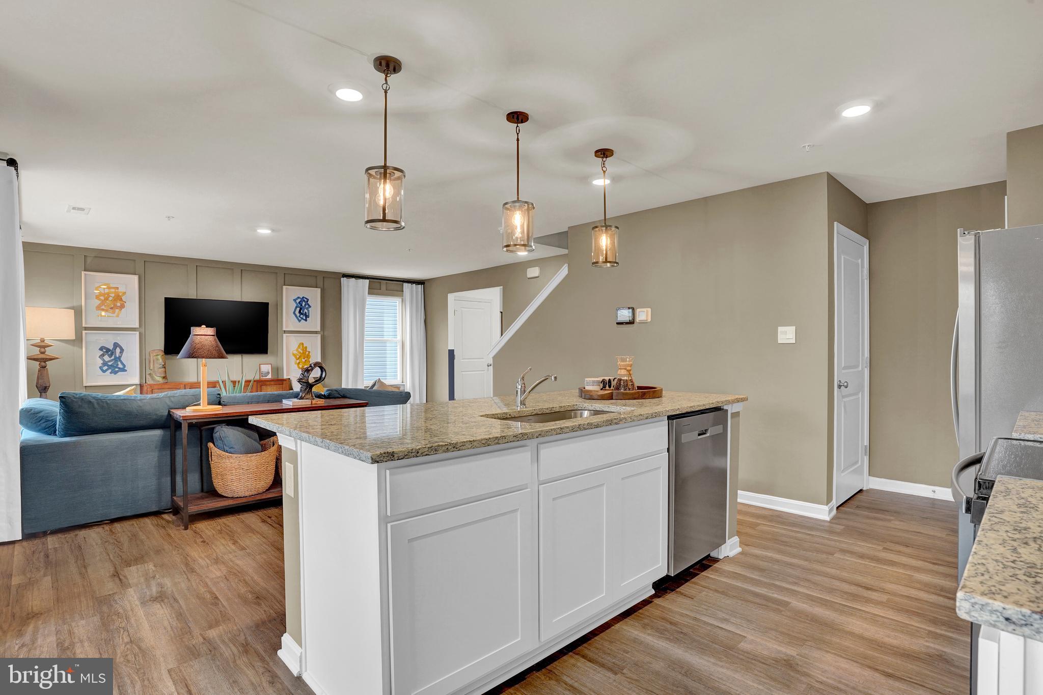 WEST WIND - Residential