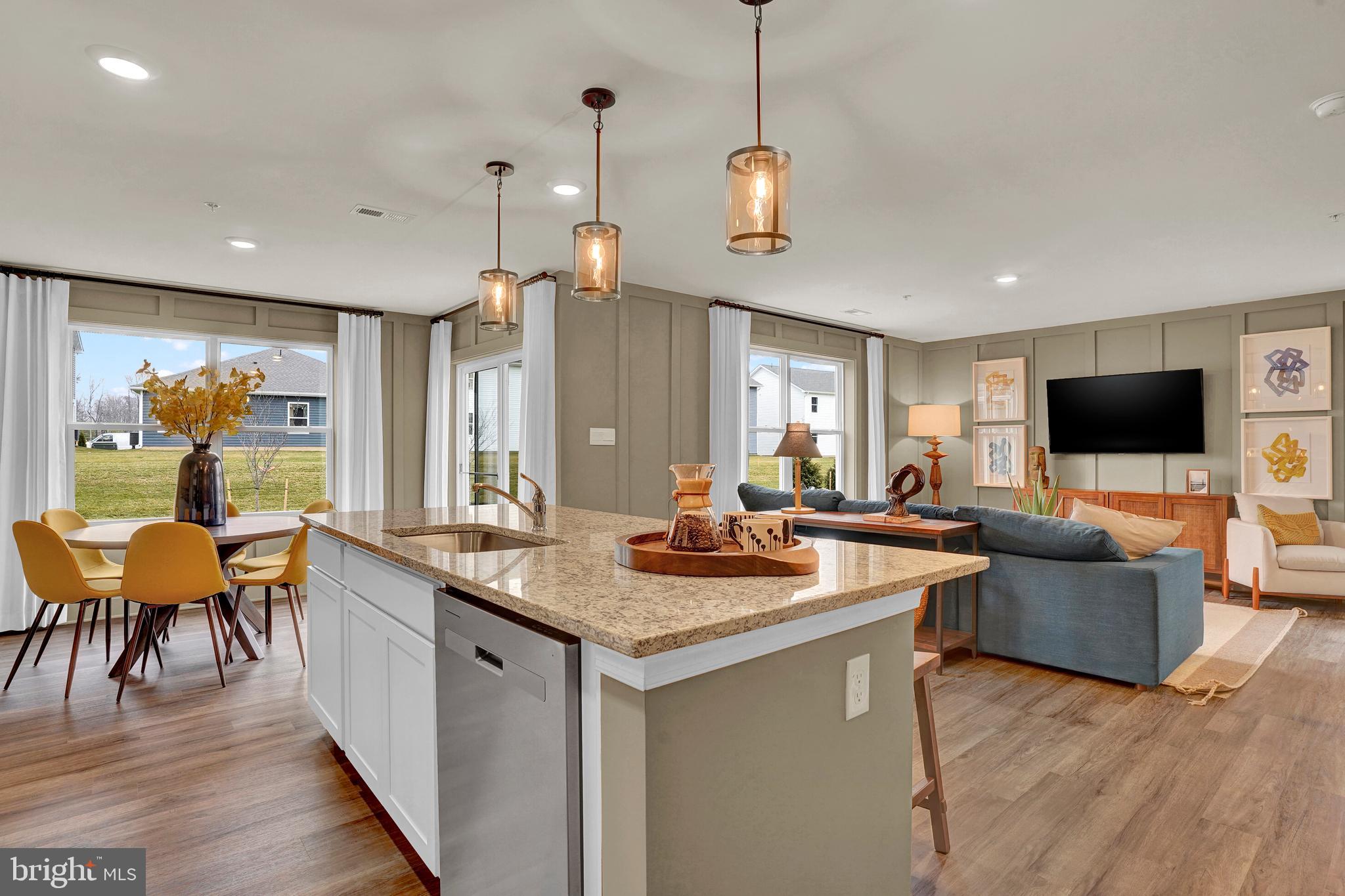 WEST WIND - Residential