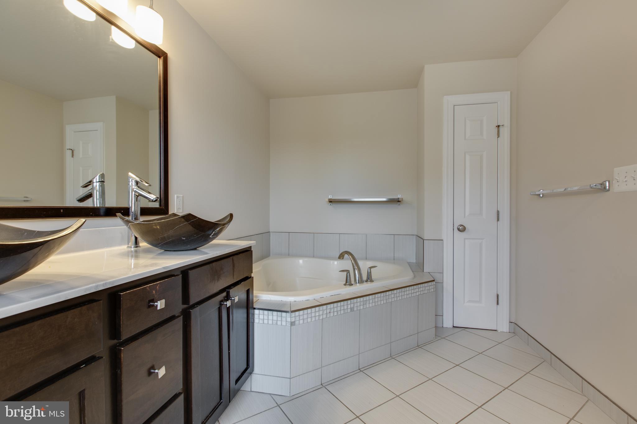 THE ENCLAVE AT ARUNDEL PRESERVE - Residential Lease