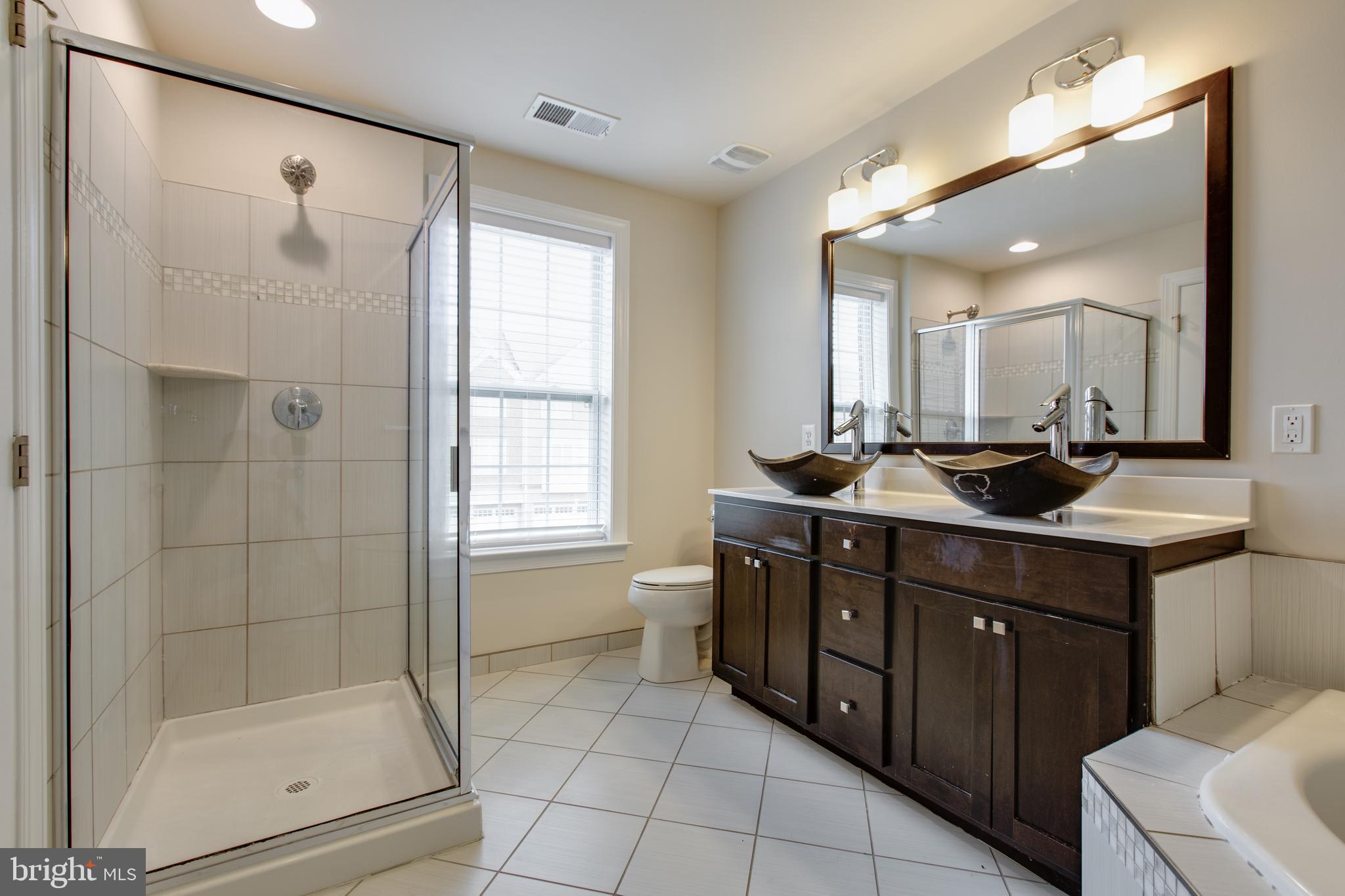 THE ENCLAVE AT ARUNDEL PRESERVE - Residential Lease