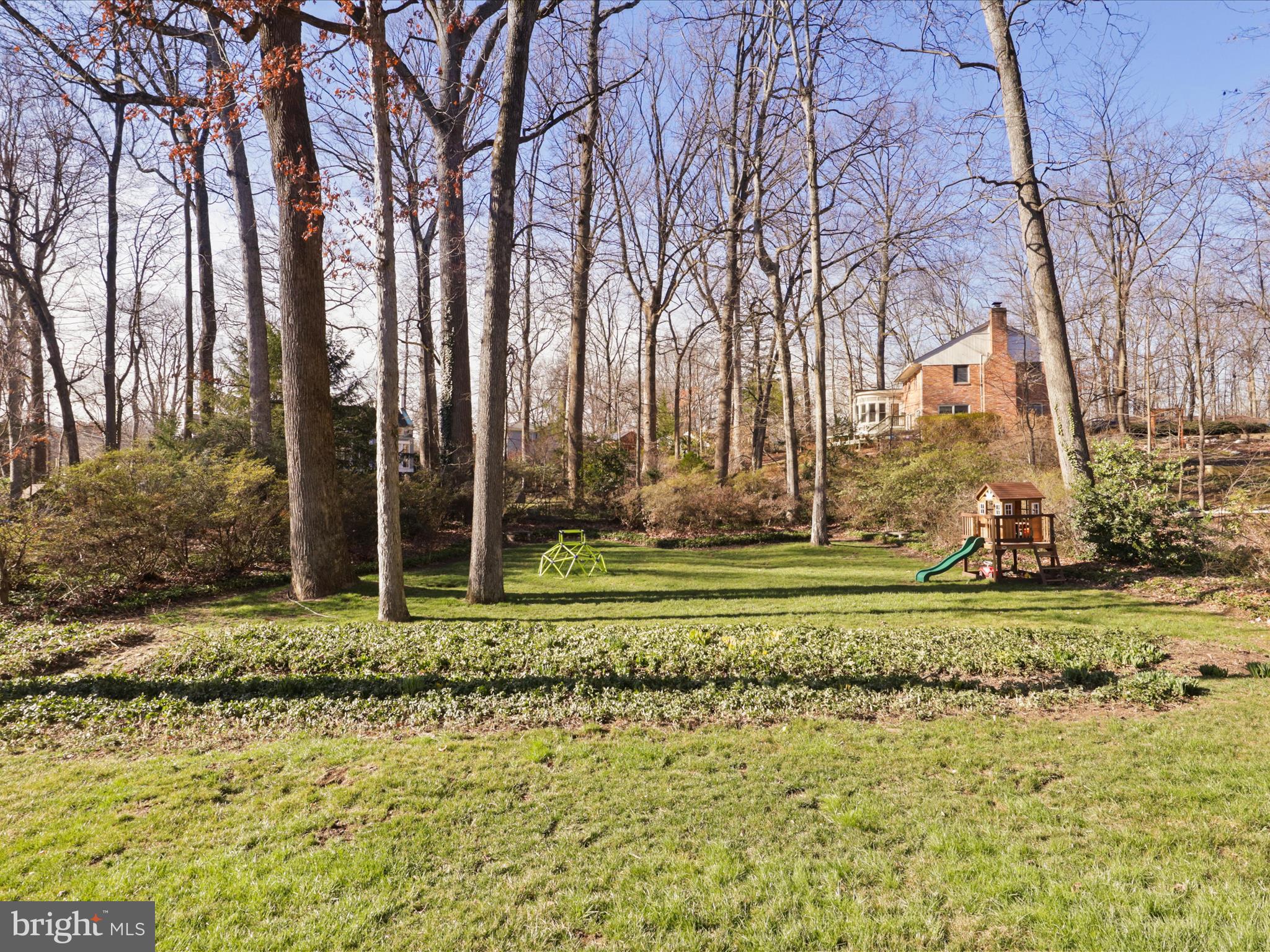 BARCROFT LAKE SHORES - Residential