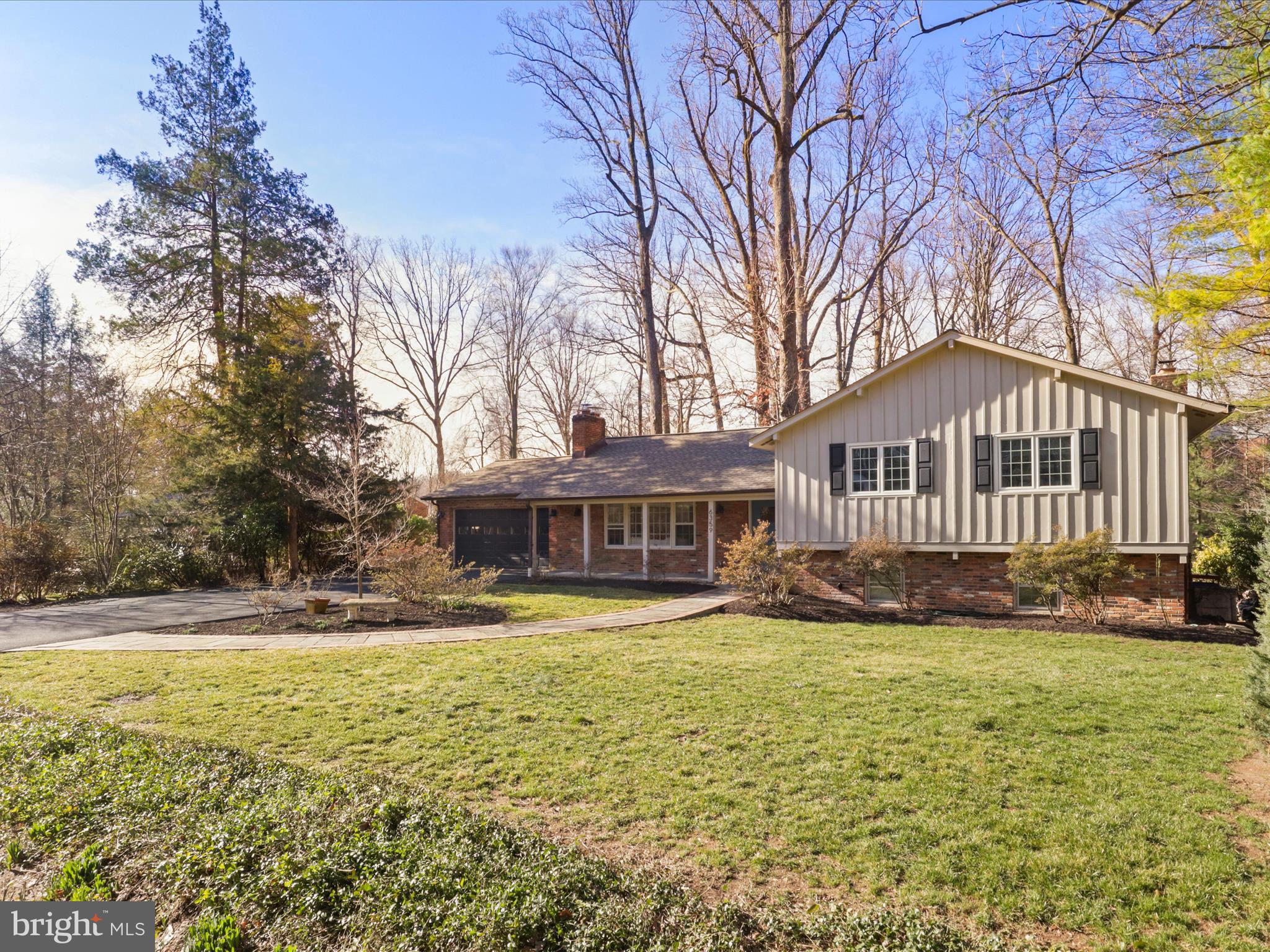 BARCROFT LAKE SHORES - Residential