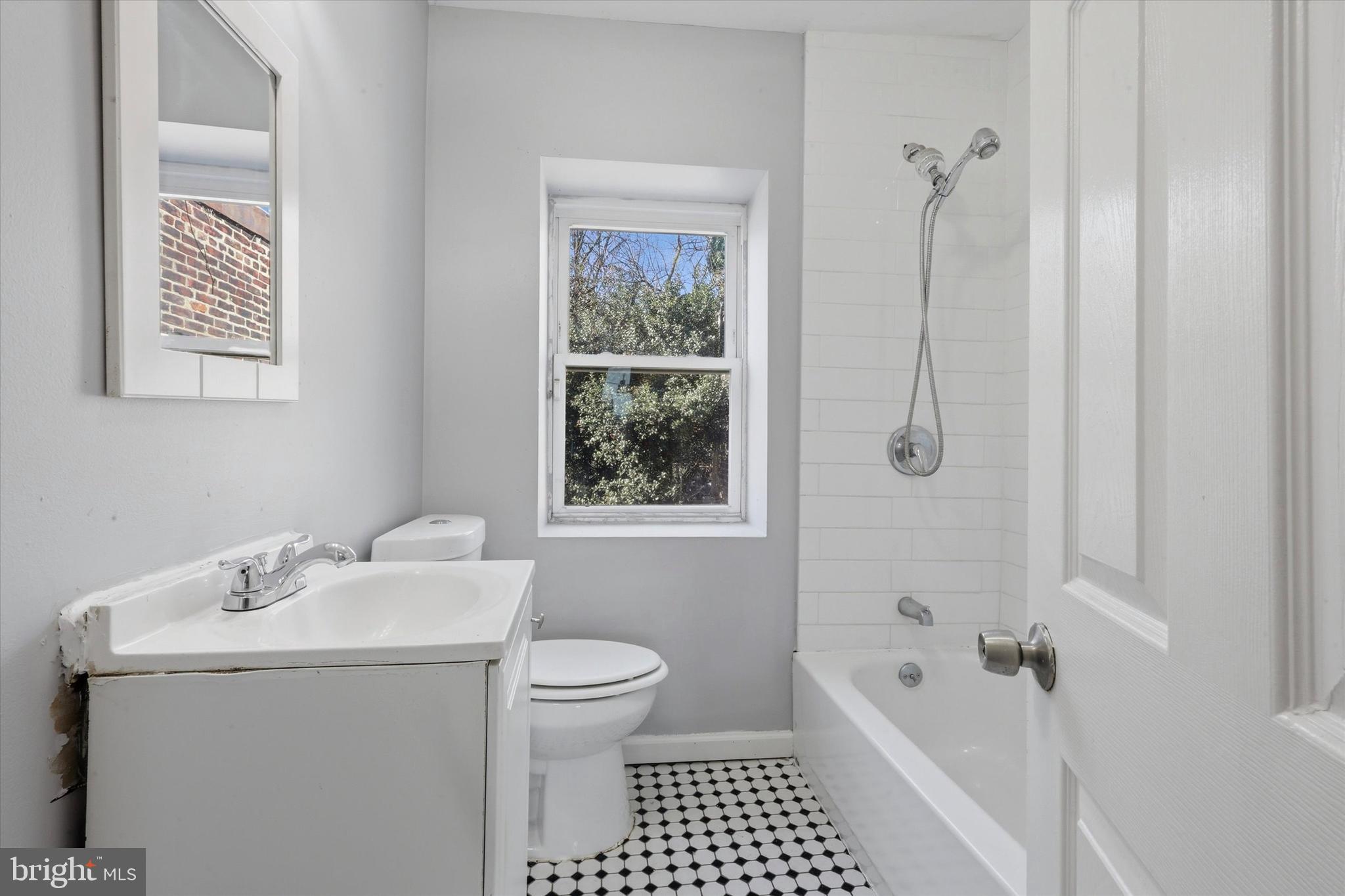FRANKFORD - Residential