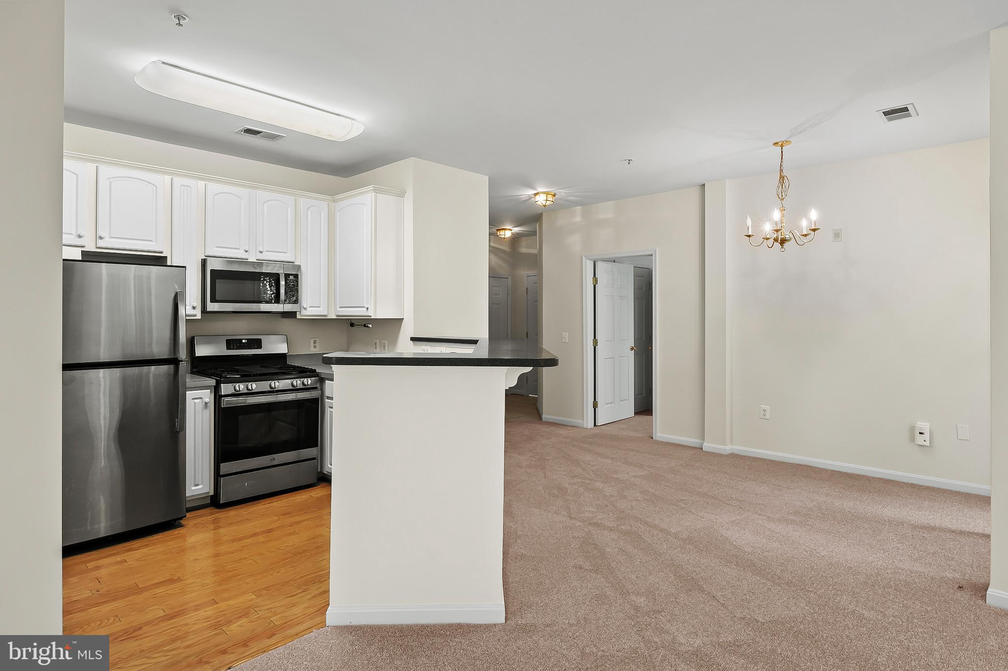 BOWIE TOWERS - Residential