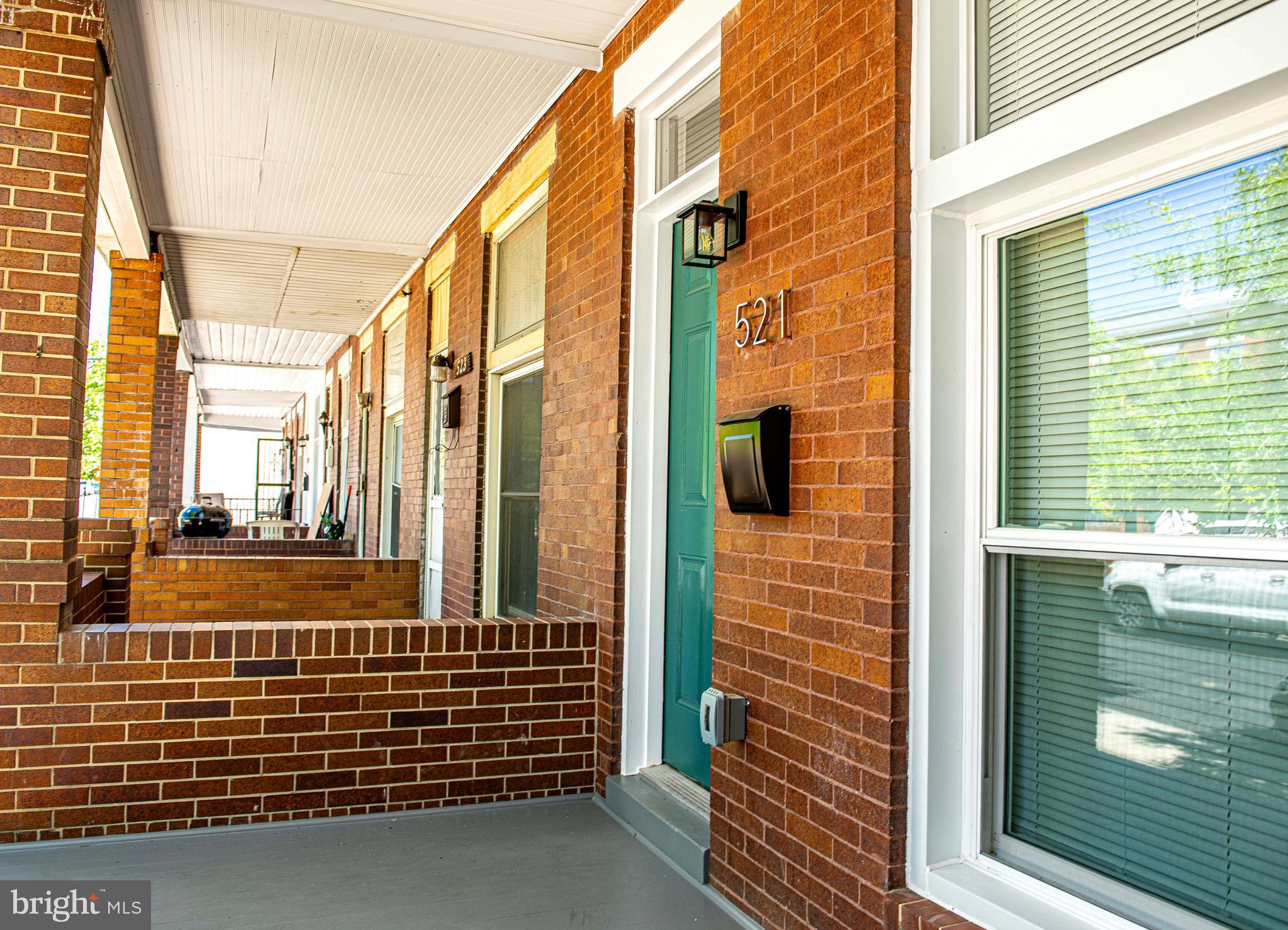 ELLWOOD PARK - Residential