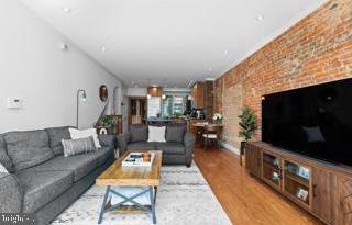 OLD CITY - Commercial Sale
