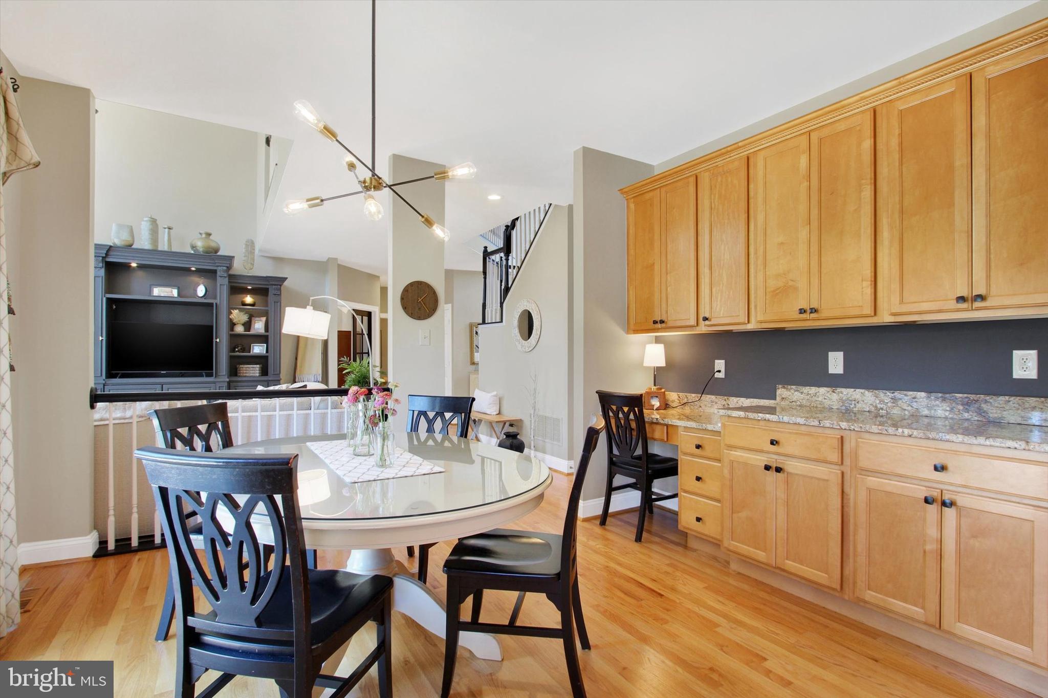 RIVER DOWNS - Residential