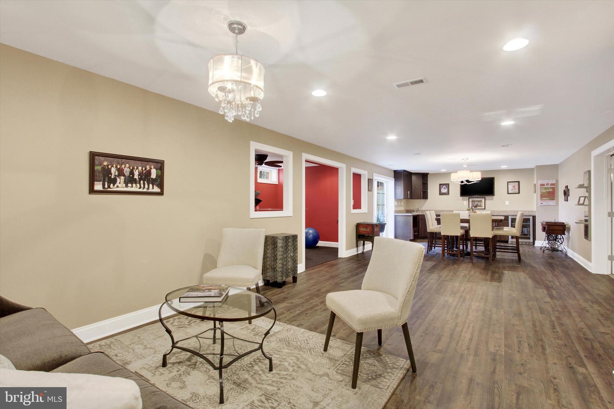 RIVER DOWNS - Residential