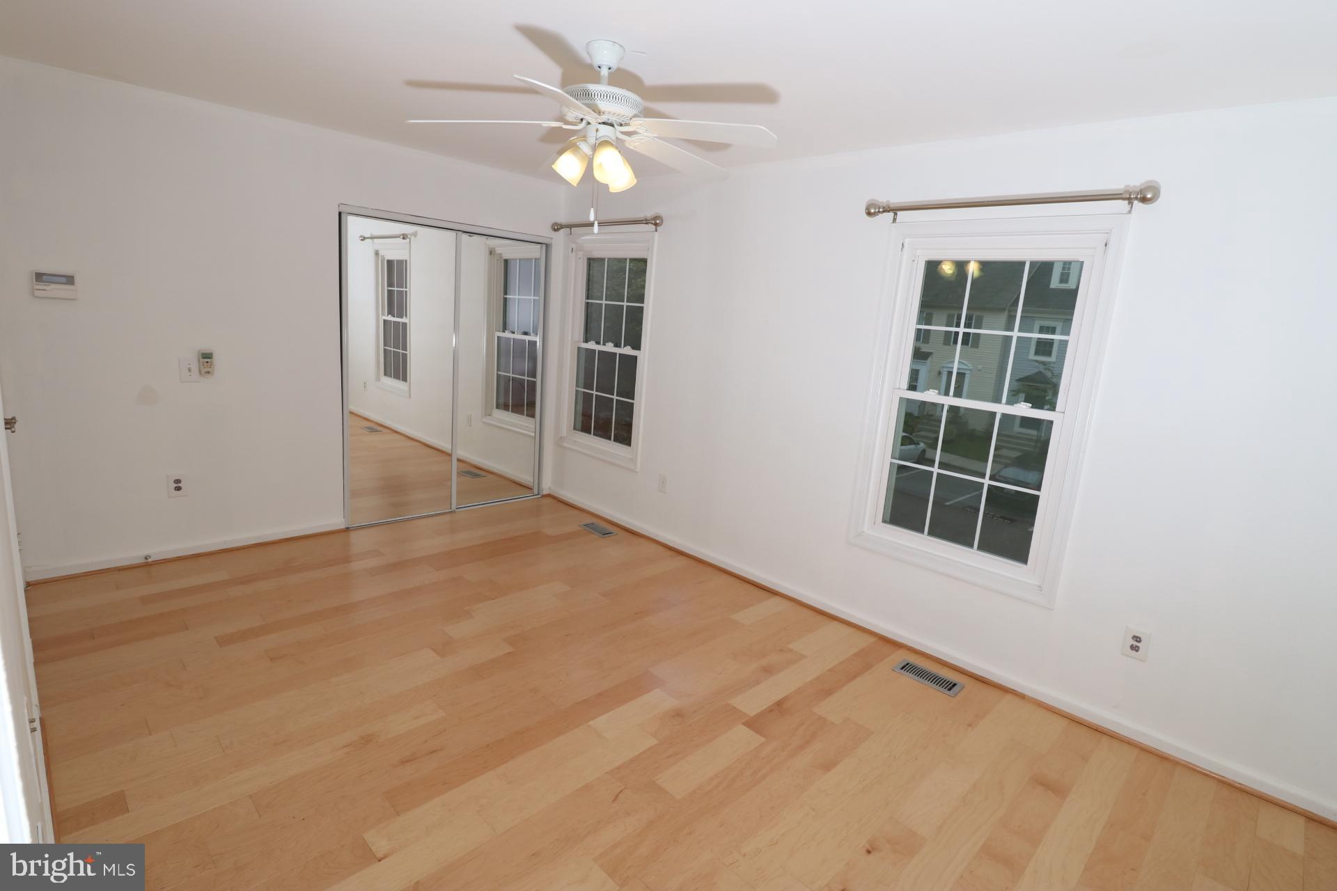 GUNNERS LAKE VILLAGE - Residential Lease