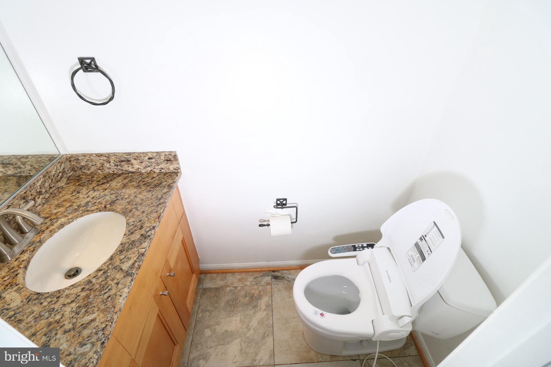 GUNNERS LAKE VILLAGE - Residential Lease