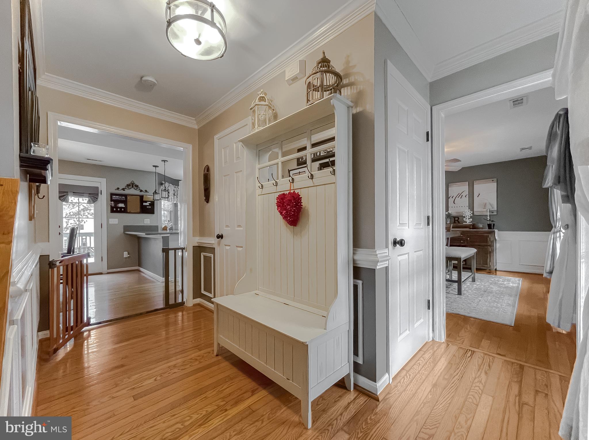 HUNTING QUARTERS - Residential