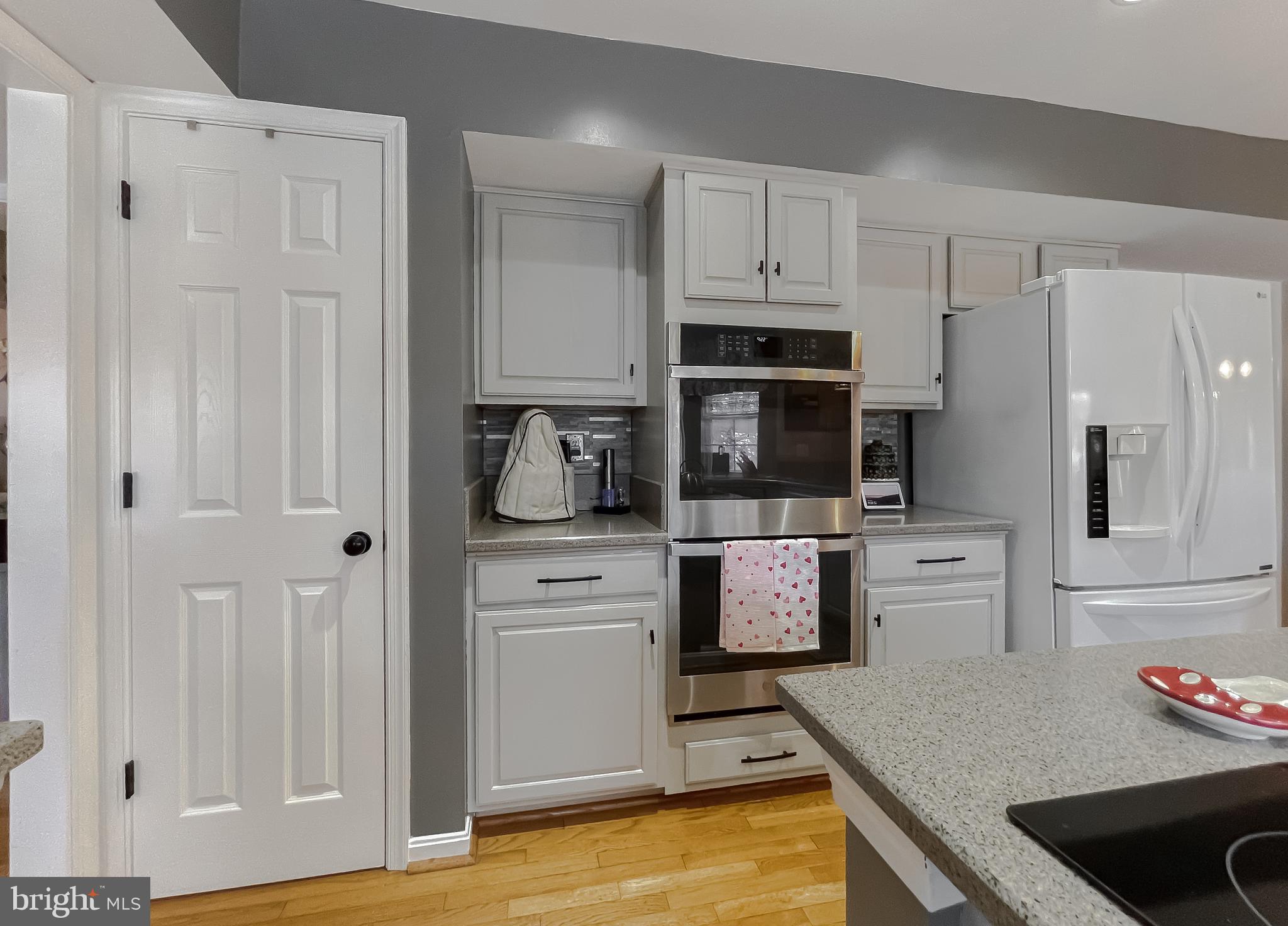 HUNTING QUARTERS - Residential