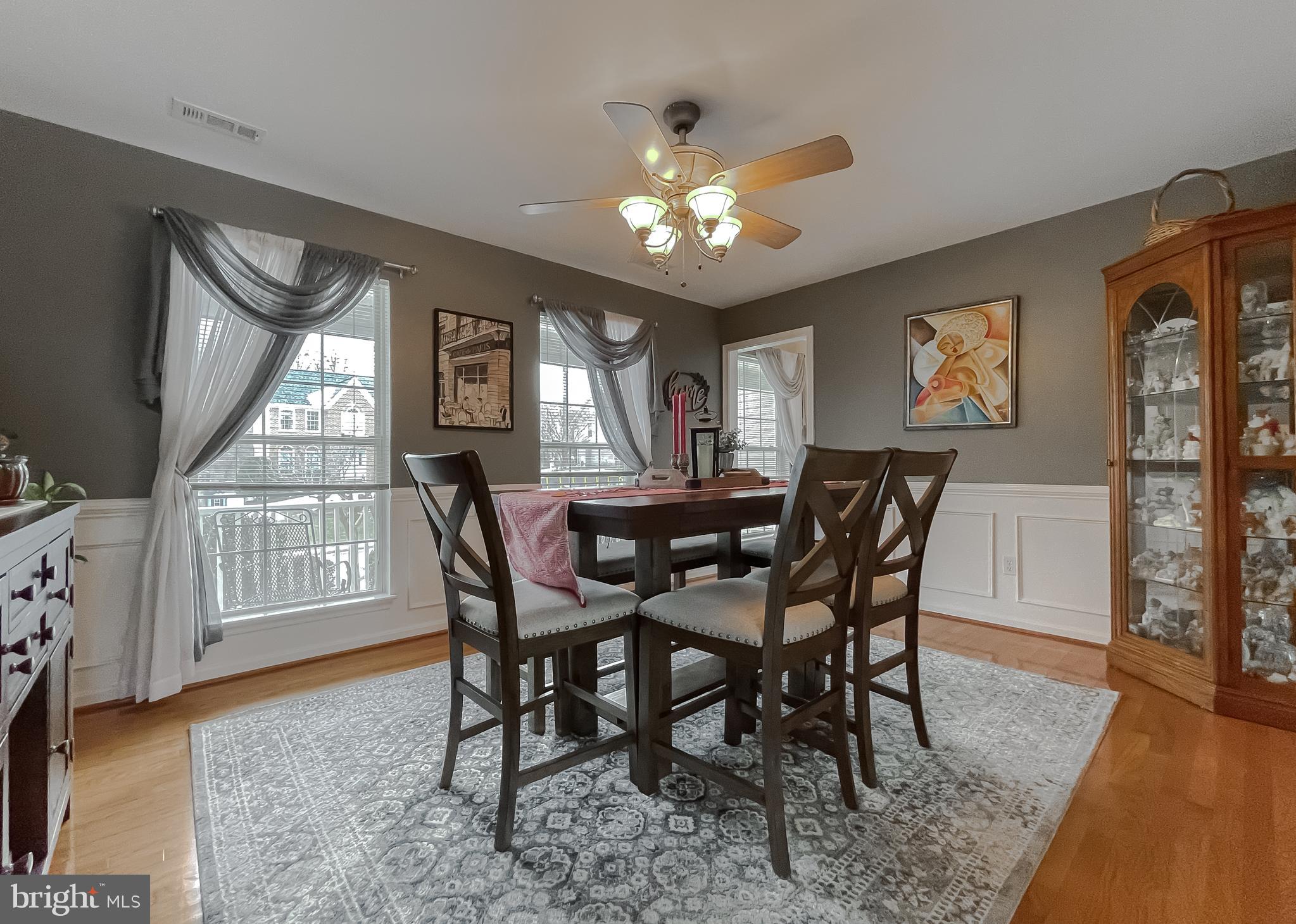 HUNTING QUARTERS - Residential