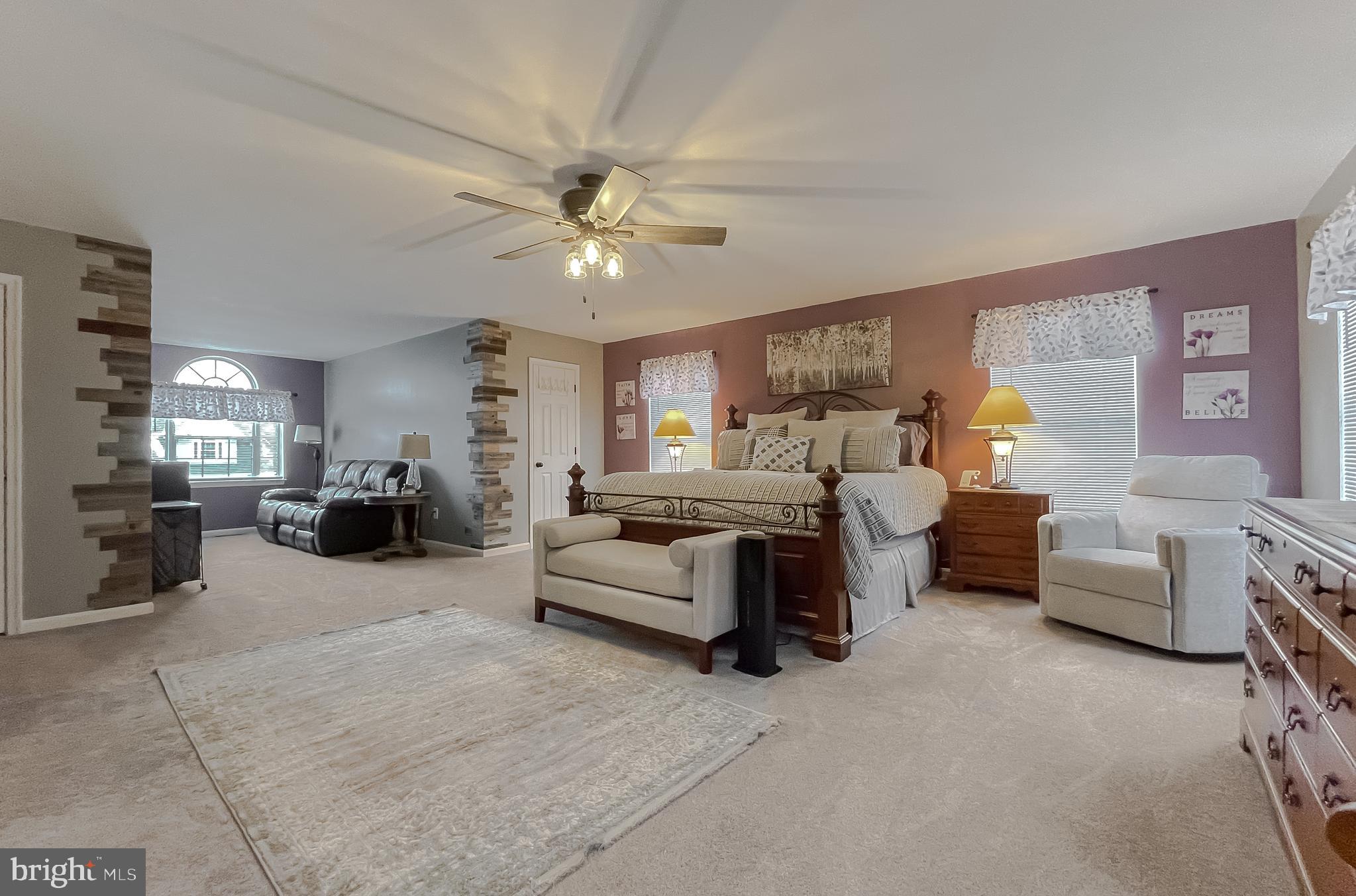 HUNTING QUARTERS - Residential