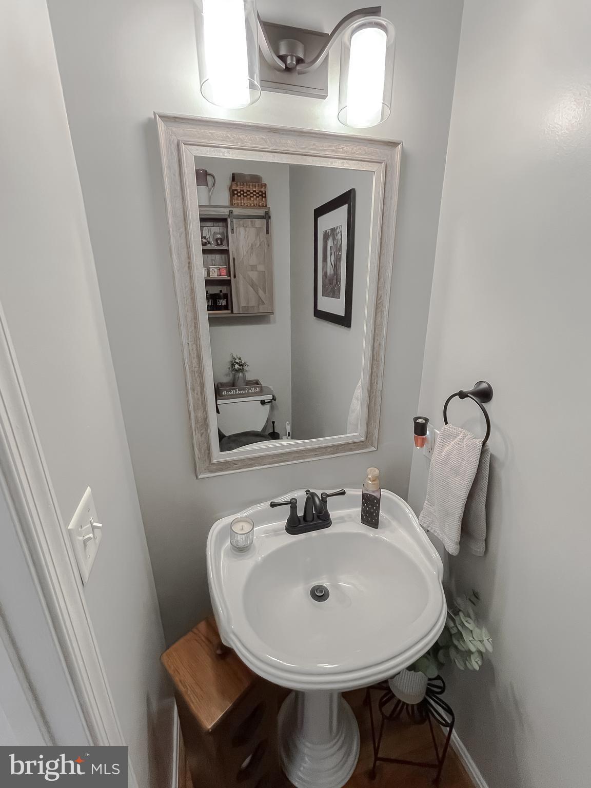 HUNTING QUARTERS - Residential