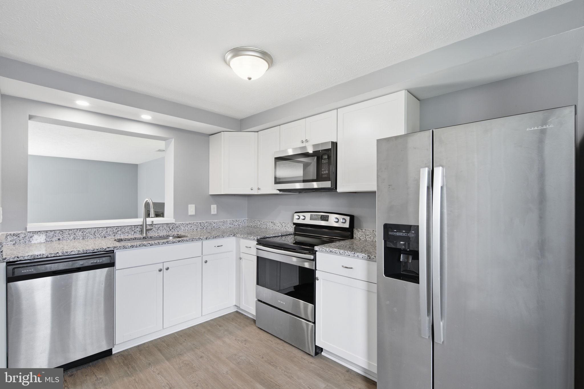 HILLCREST ORCHARDS - Residential