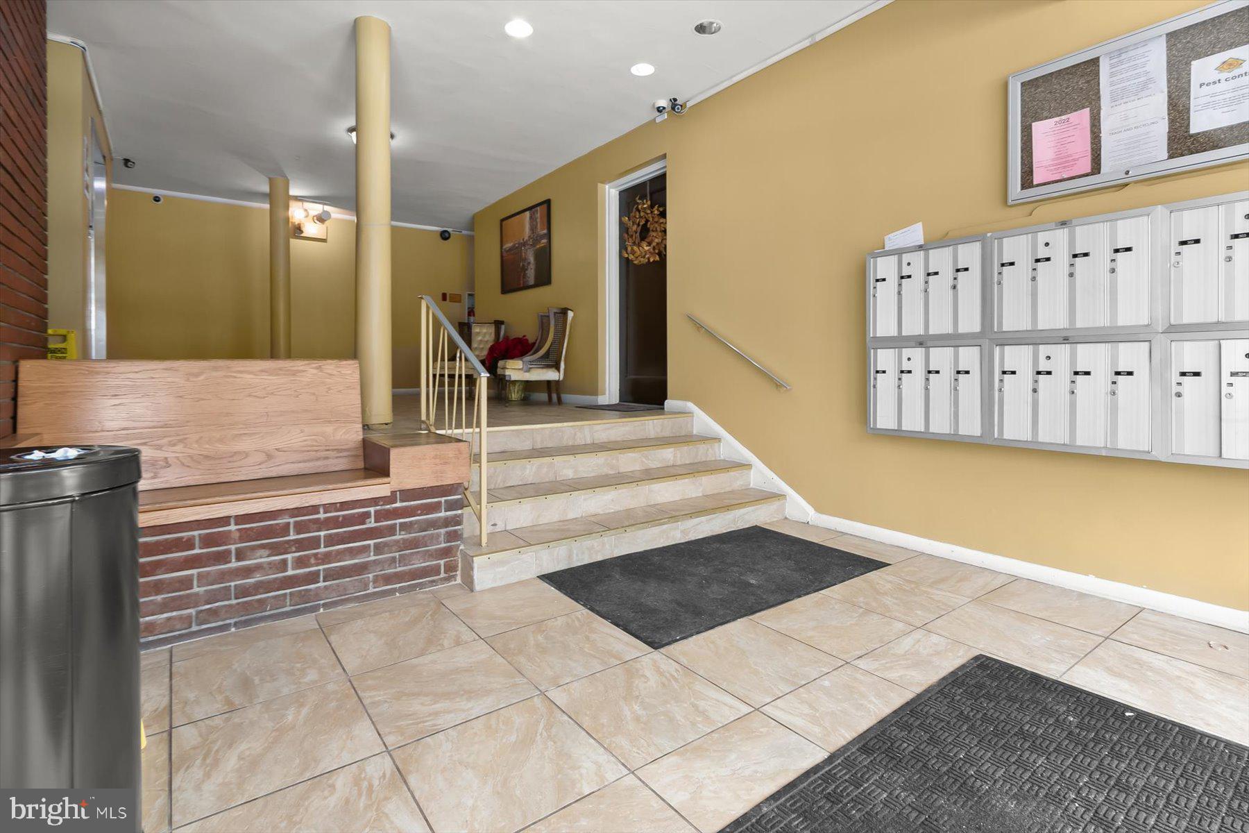 HARTFORD THAYER CONDOMINIUM APARTMENTS - Residential