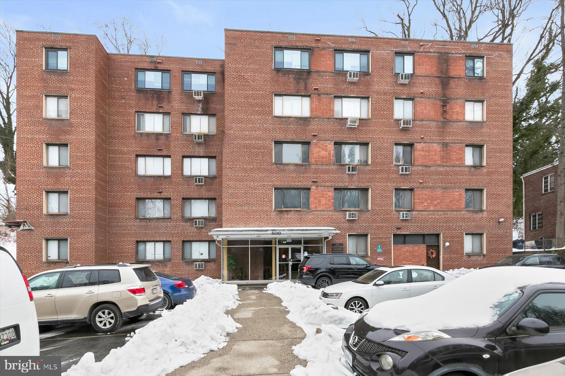 HARTFORD THAYER CONDOMINIUM APARTMENTS - Residential